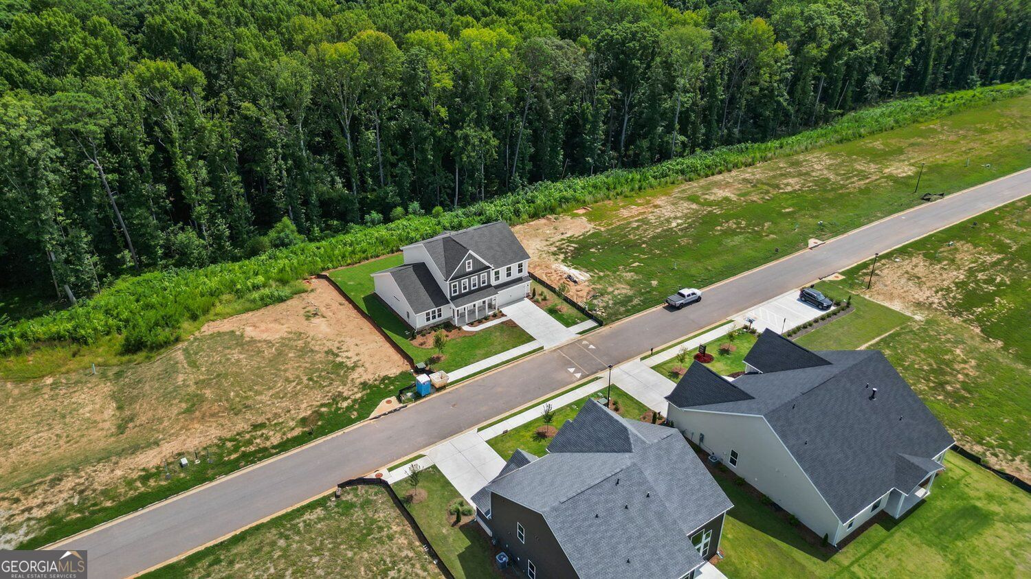 159 Hidden Fields Way Property Photo 3