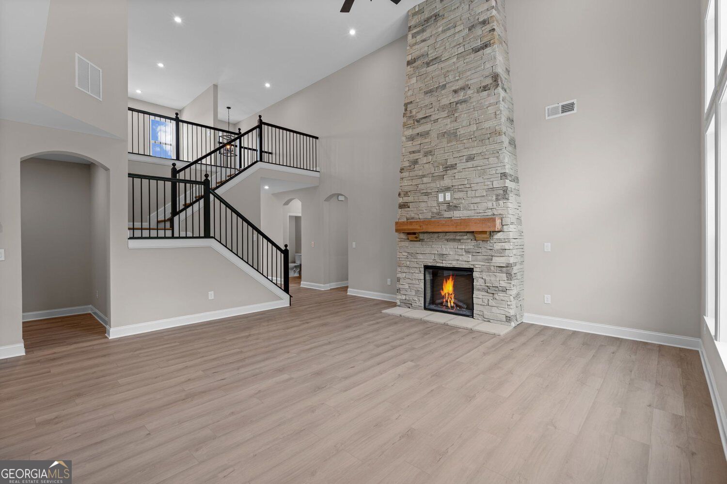 159 Hidden Fields Way Property Photo 16