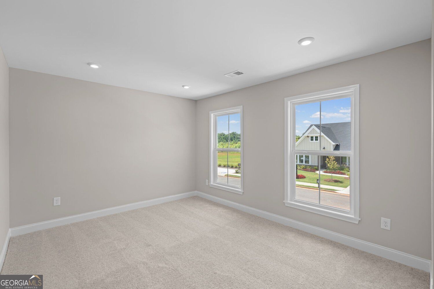 159 Hidden Fields Way Property Photo 36