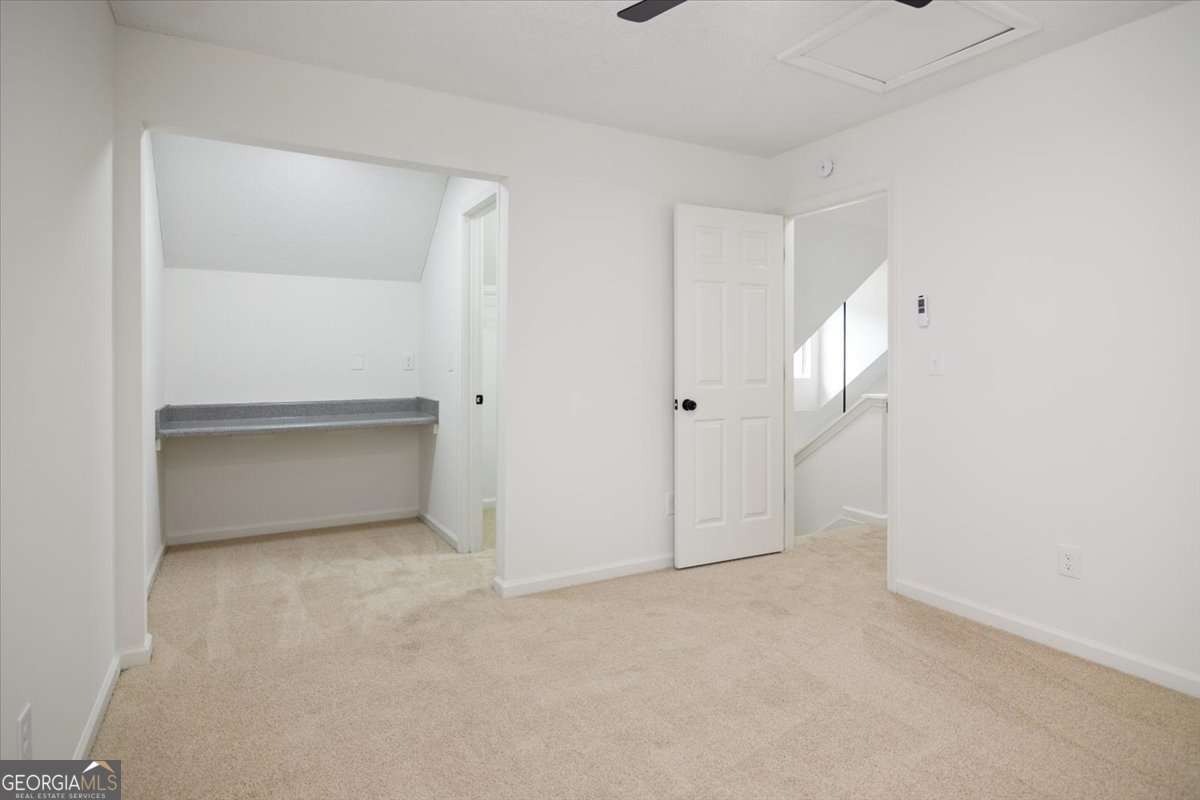 4033 Ravenwood Court Property Photo 24