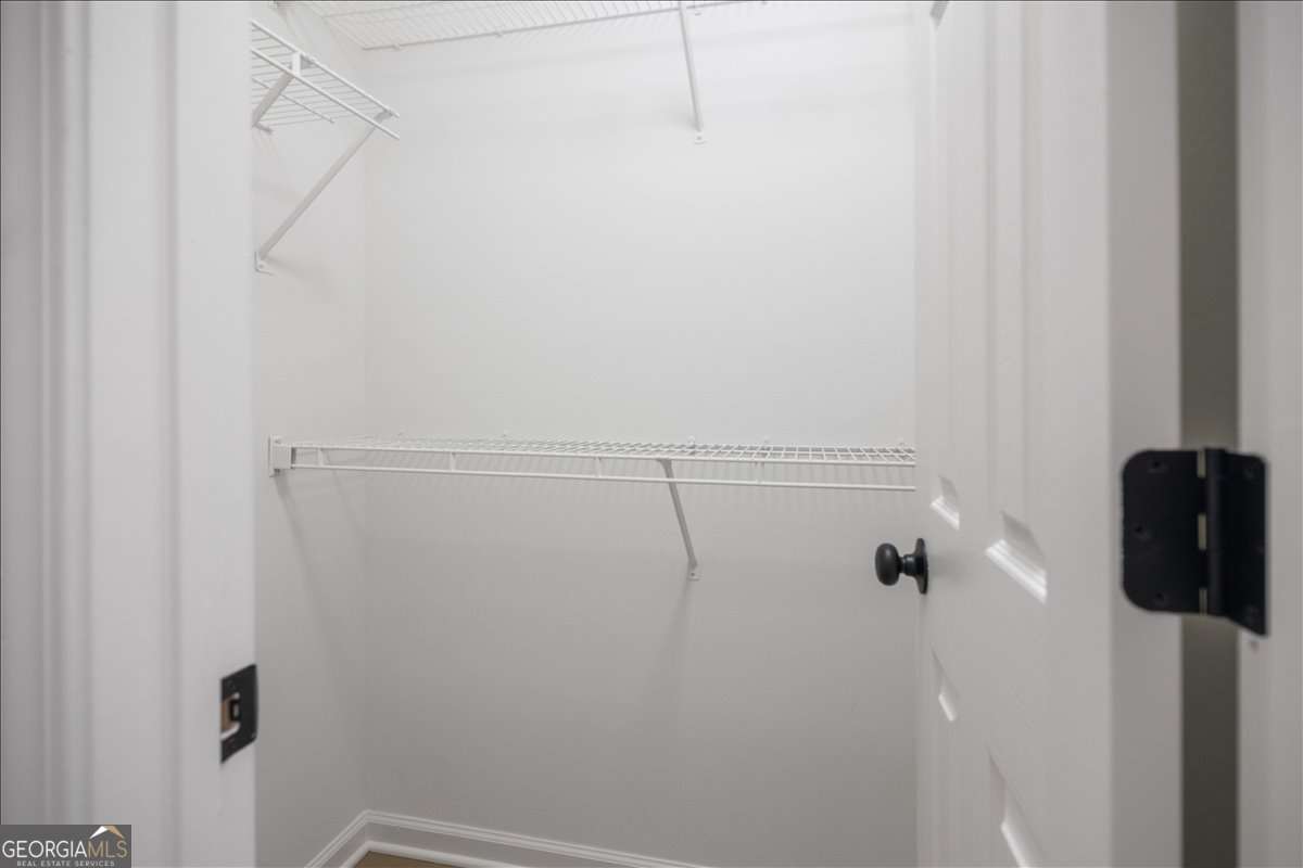 4033 Ravenwood Court Property Photo 26
