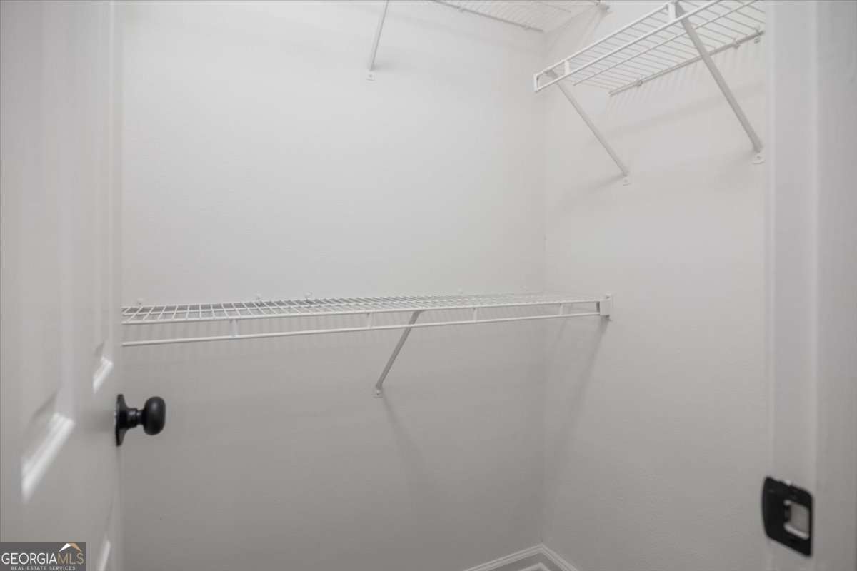 4033 Ravenwood Court Property Photo 28