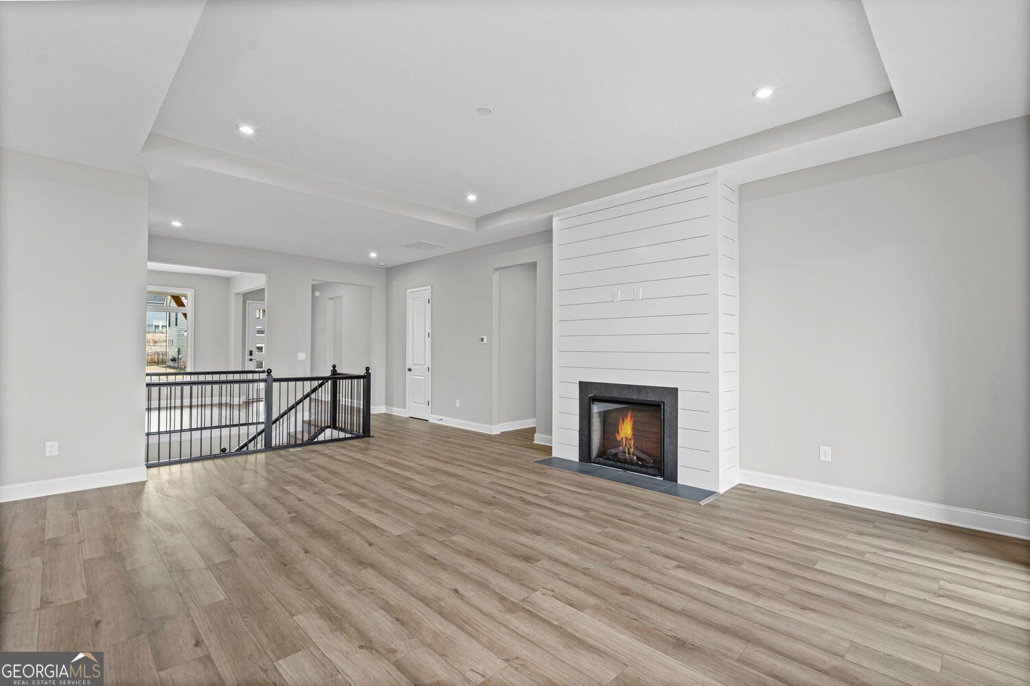 82 Clear Lake Parkway Property Photo 10