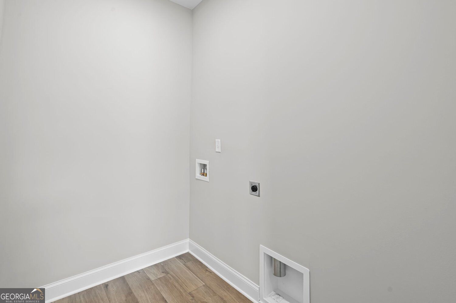 82 Clear Lake Parkway Property Photo 31
