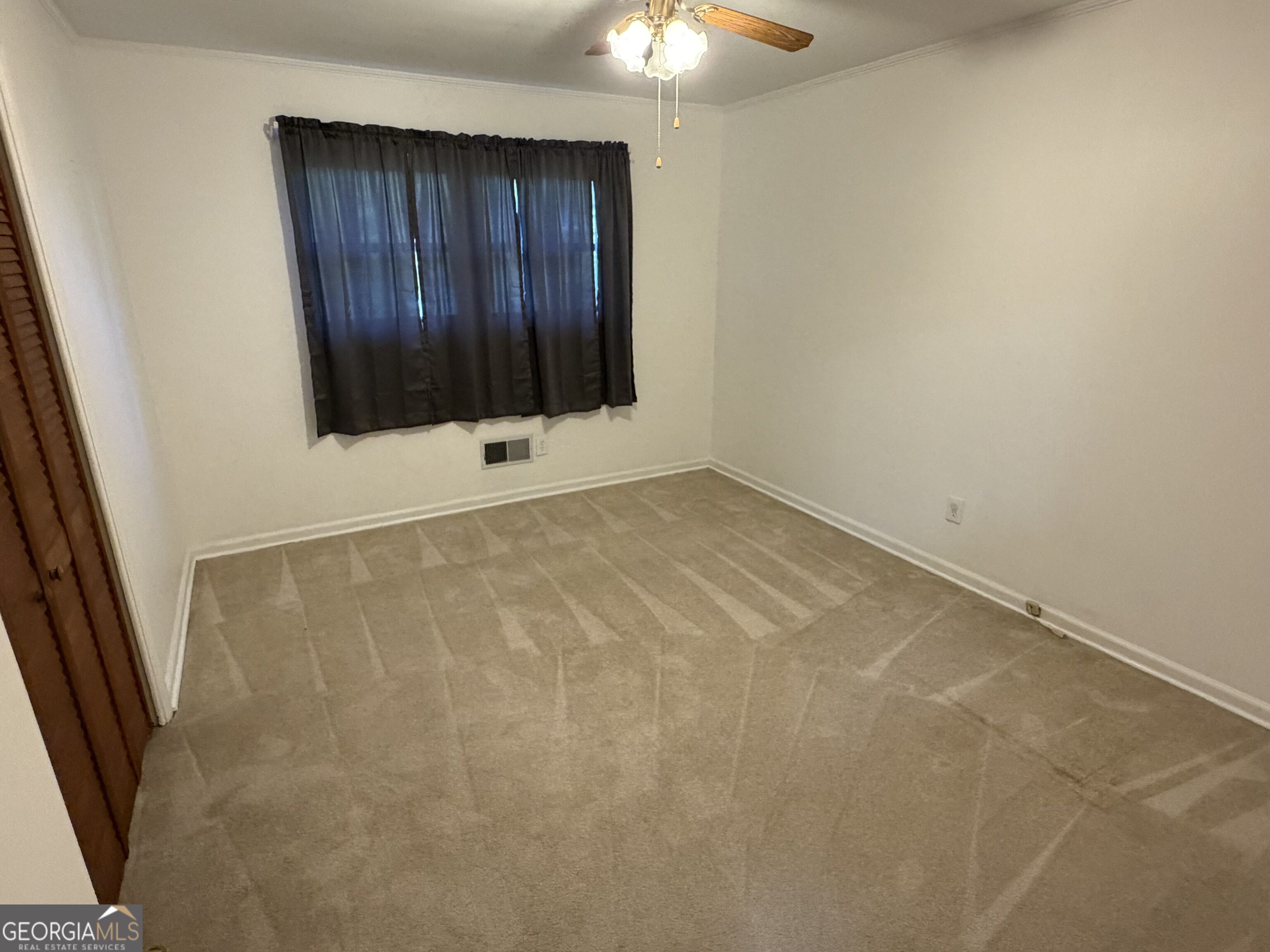 1606 Roberson Street Property Photo 21