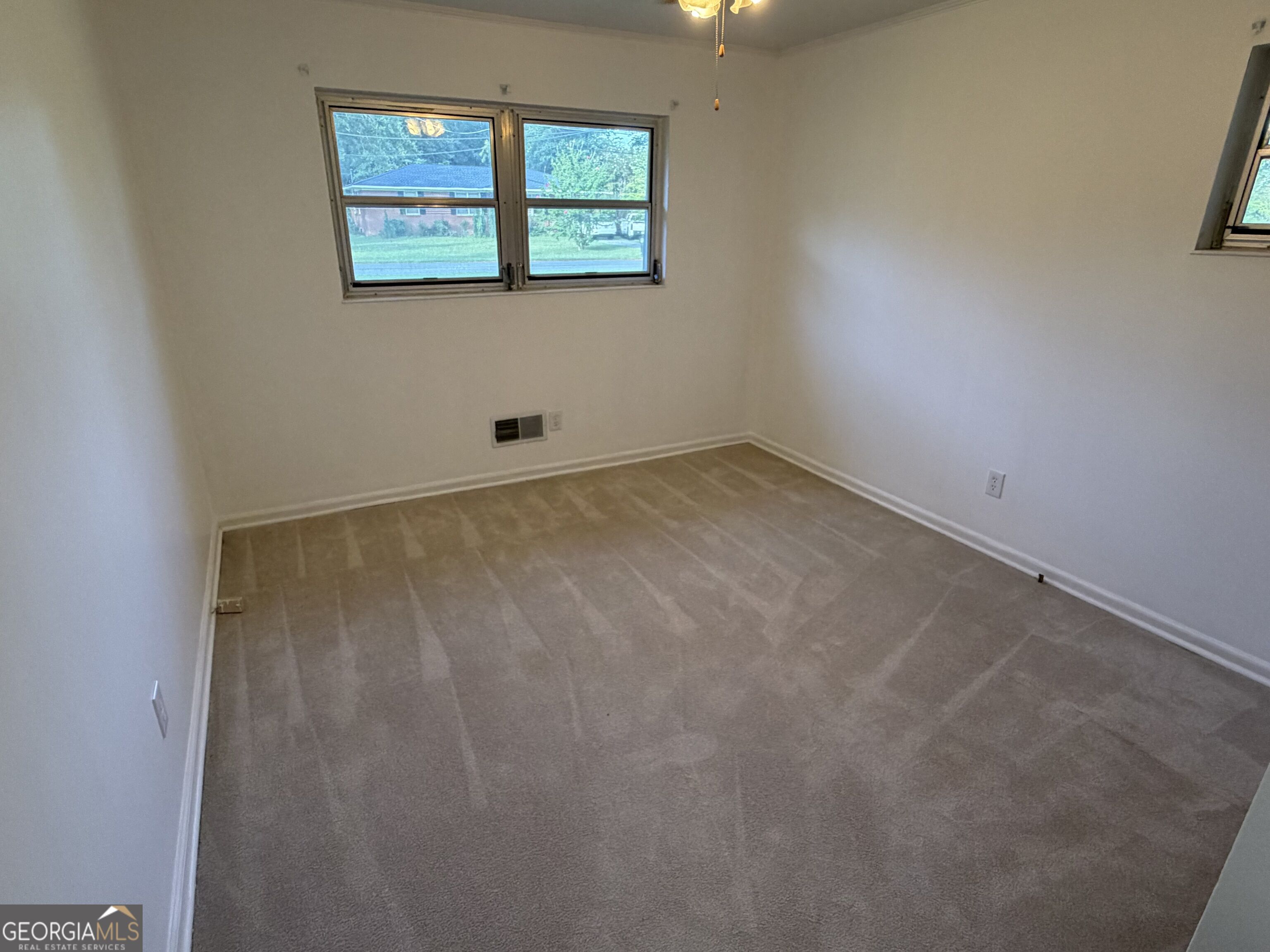 1606 Roberson Street Property Photo 25