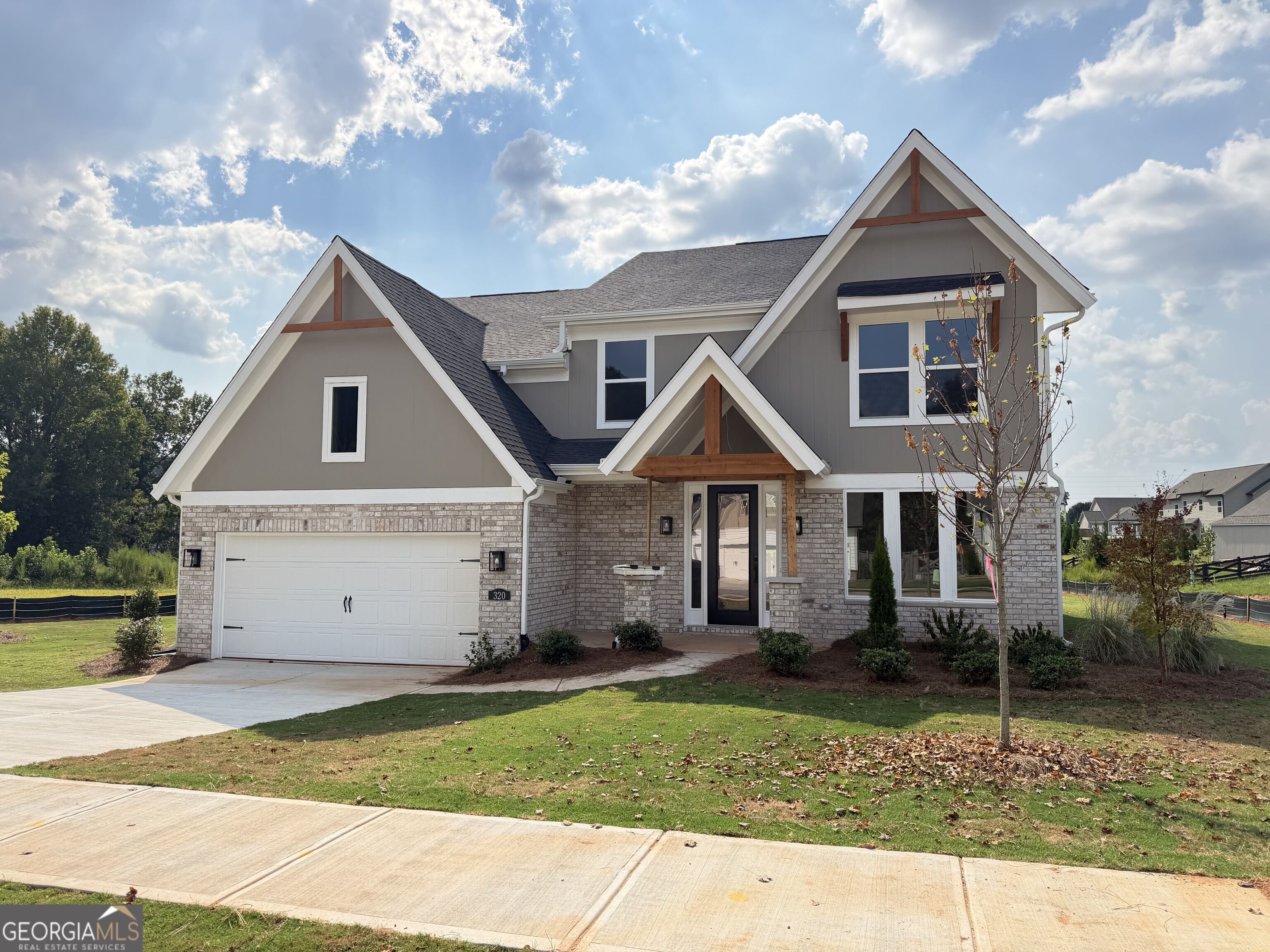 320 Cherokee Rose Lane Property Photo 1