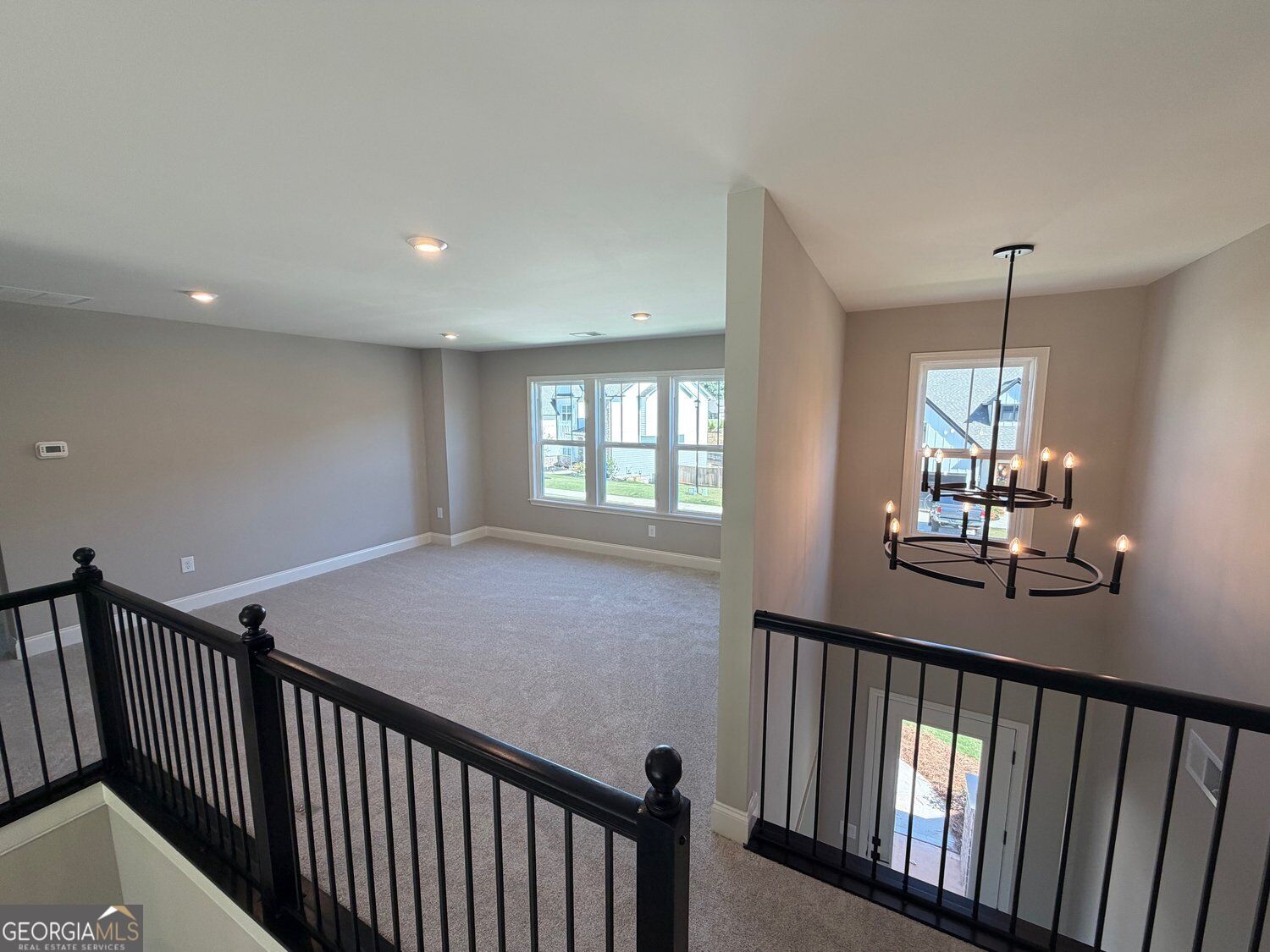 102 Hidden Fields Way Property Photo 5