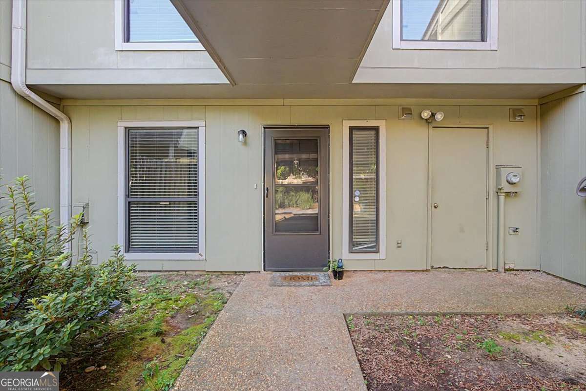 6350 Hawthorne Terrace Property Photo 5