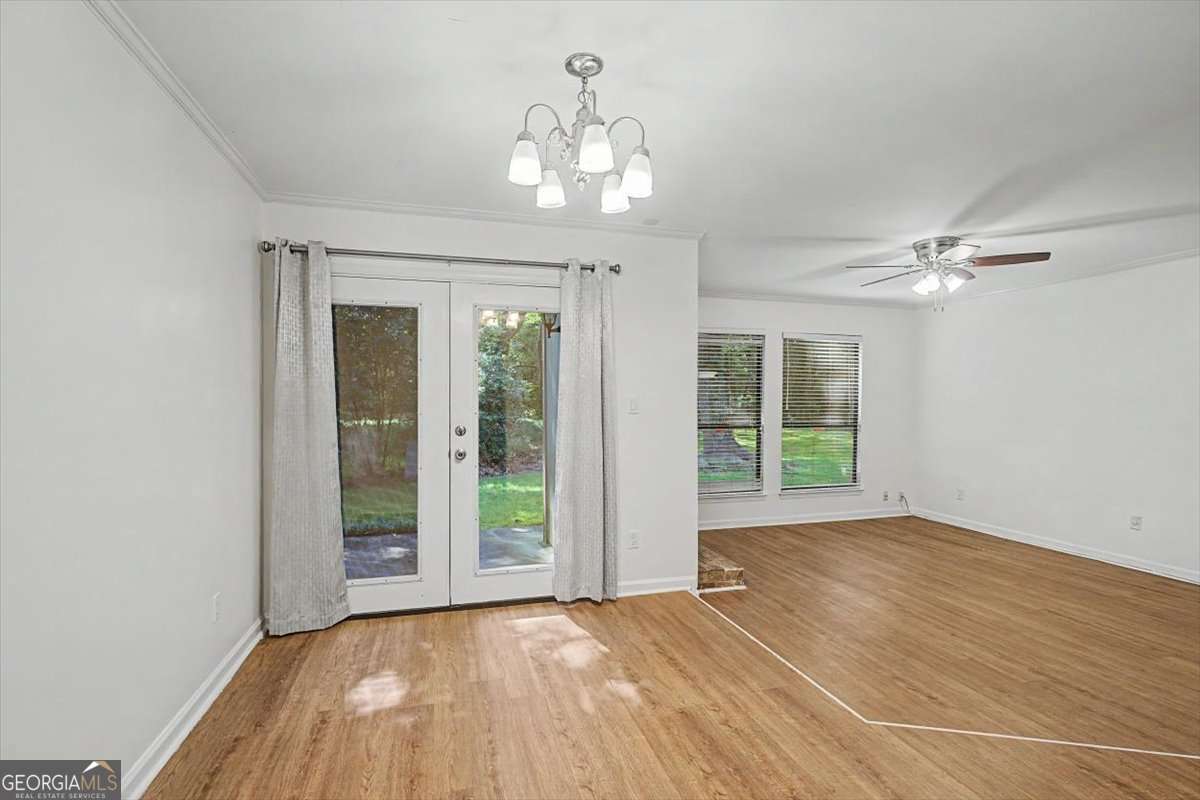 6350 Hawthorne Terrace Property Photo 8