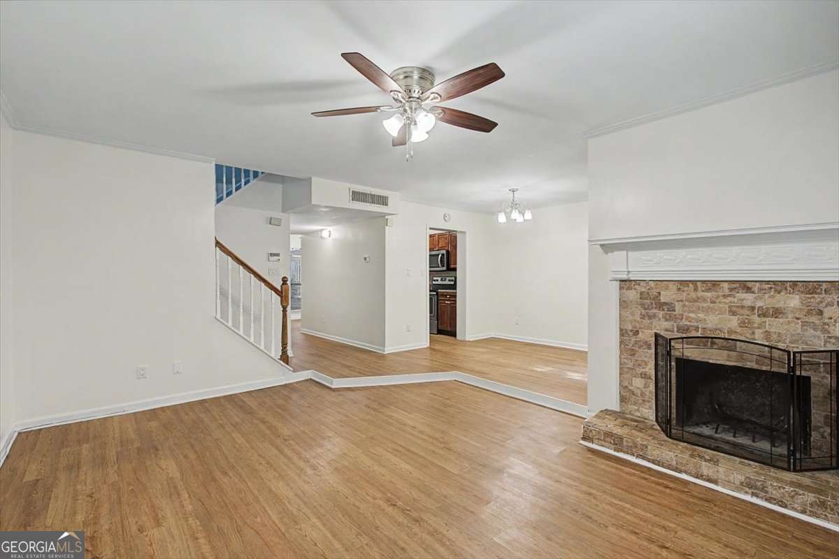 6350 Hawthorne Terrace Property Photo 11