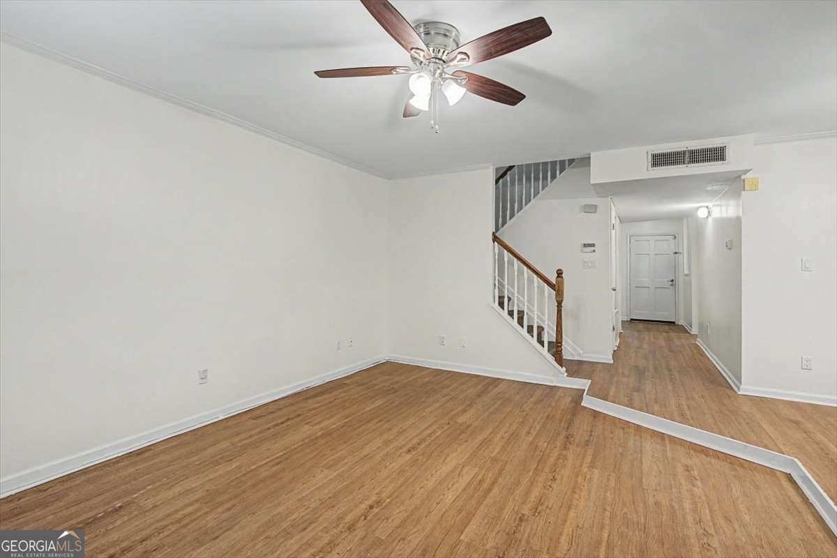 6350 Hawthorne Terrace Property Photo 12