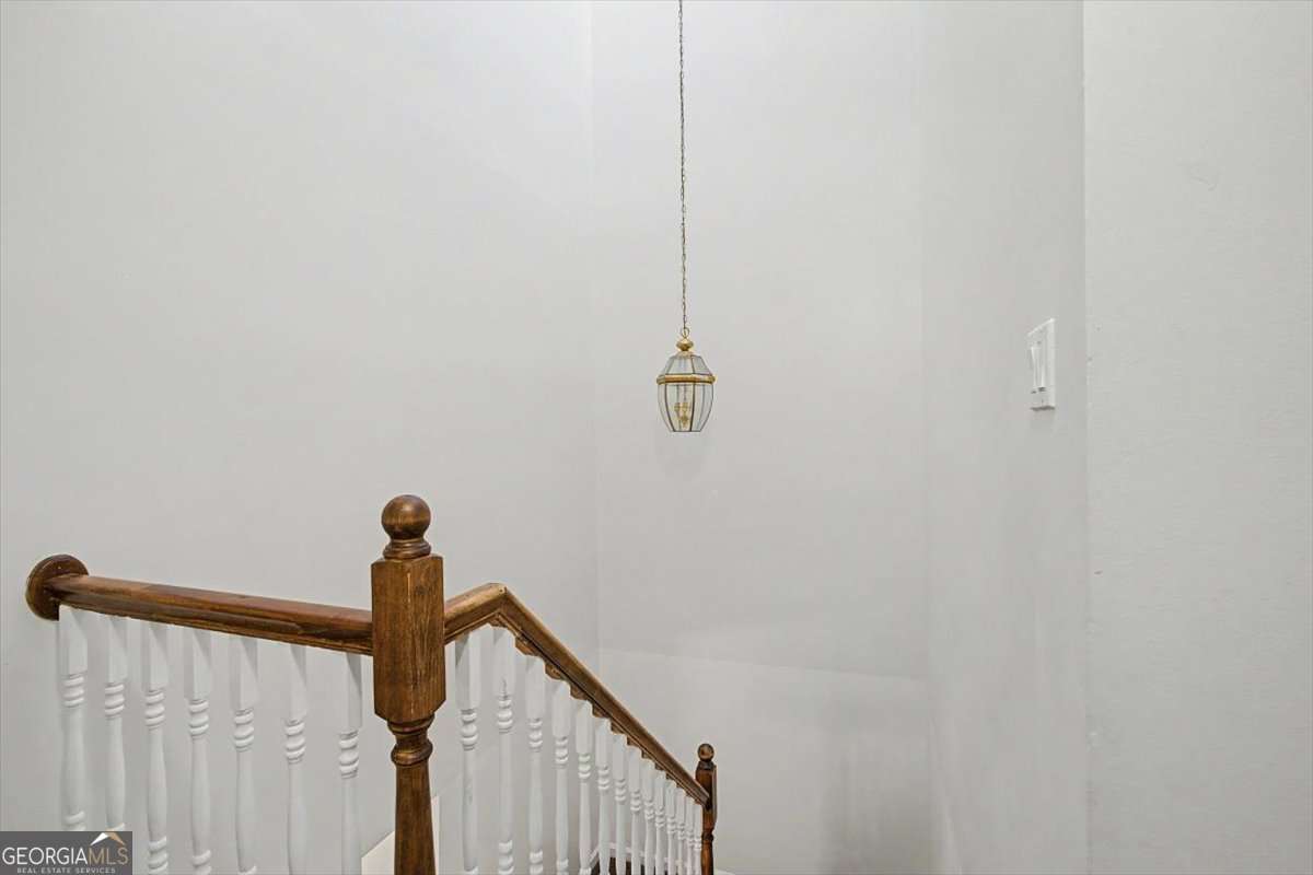 6350 Hawthorne Terrace Property Photo 30