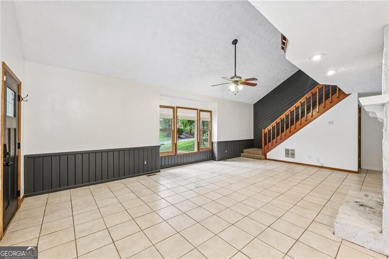 9080 Pine Tree Circle Property Photo 9