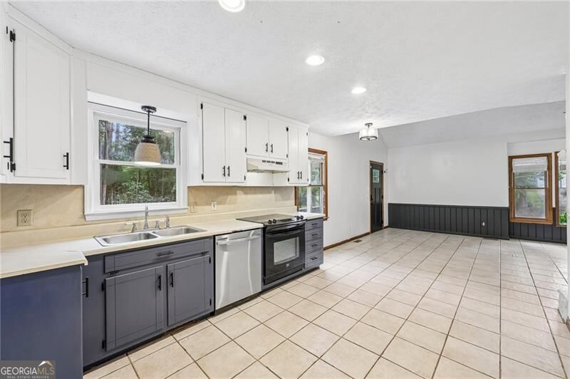 9080 Pine Tree Circle Property Photo 14