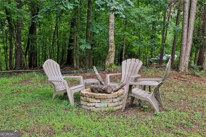 9080 Pine Tree Circle Property Photo 31