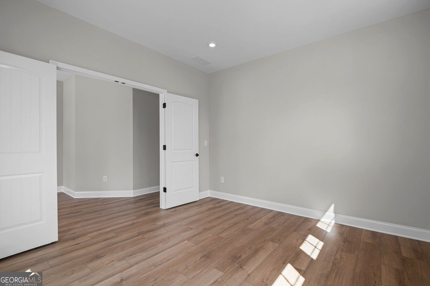 103 Wood Grove Lane Property Photo 8