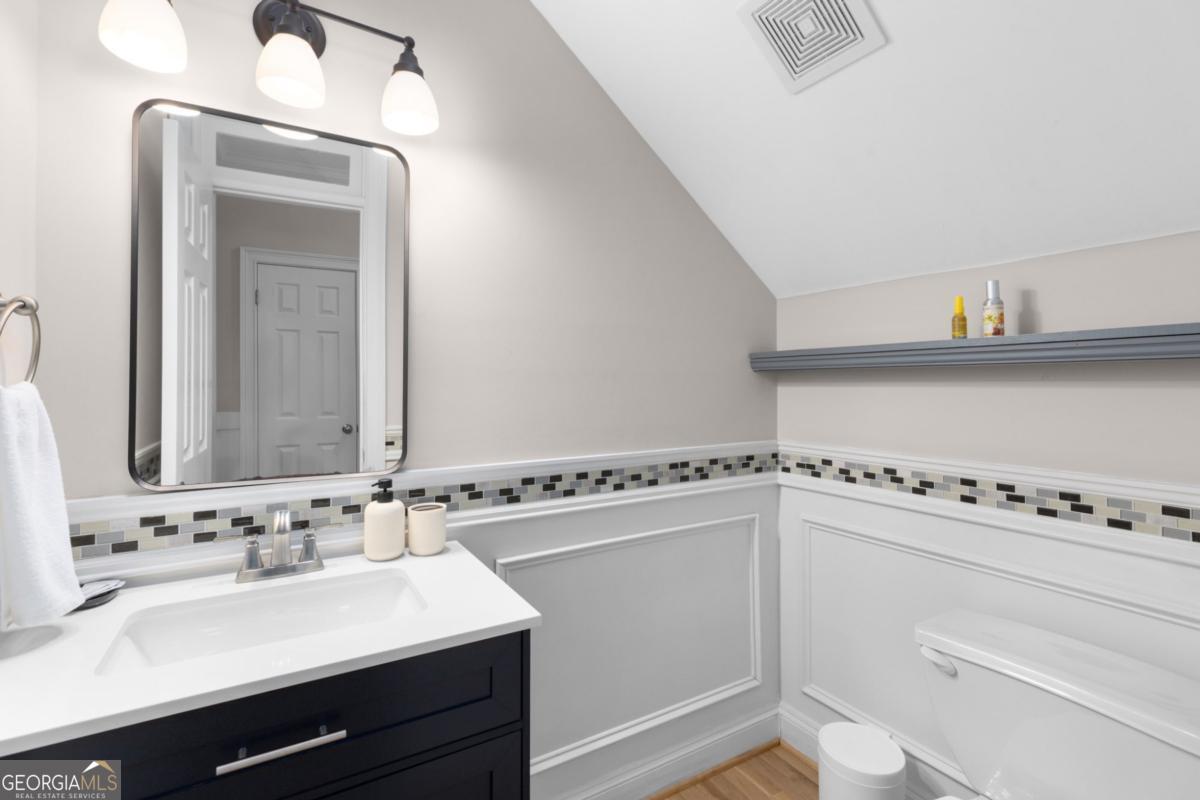 1038 Rice Street Nw Property Photo 7