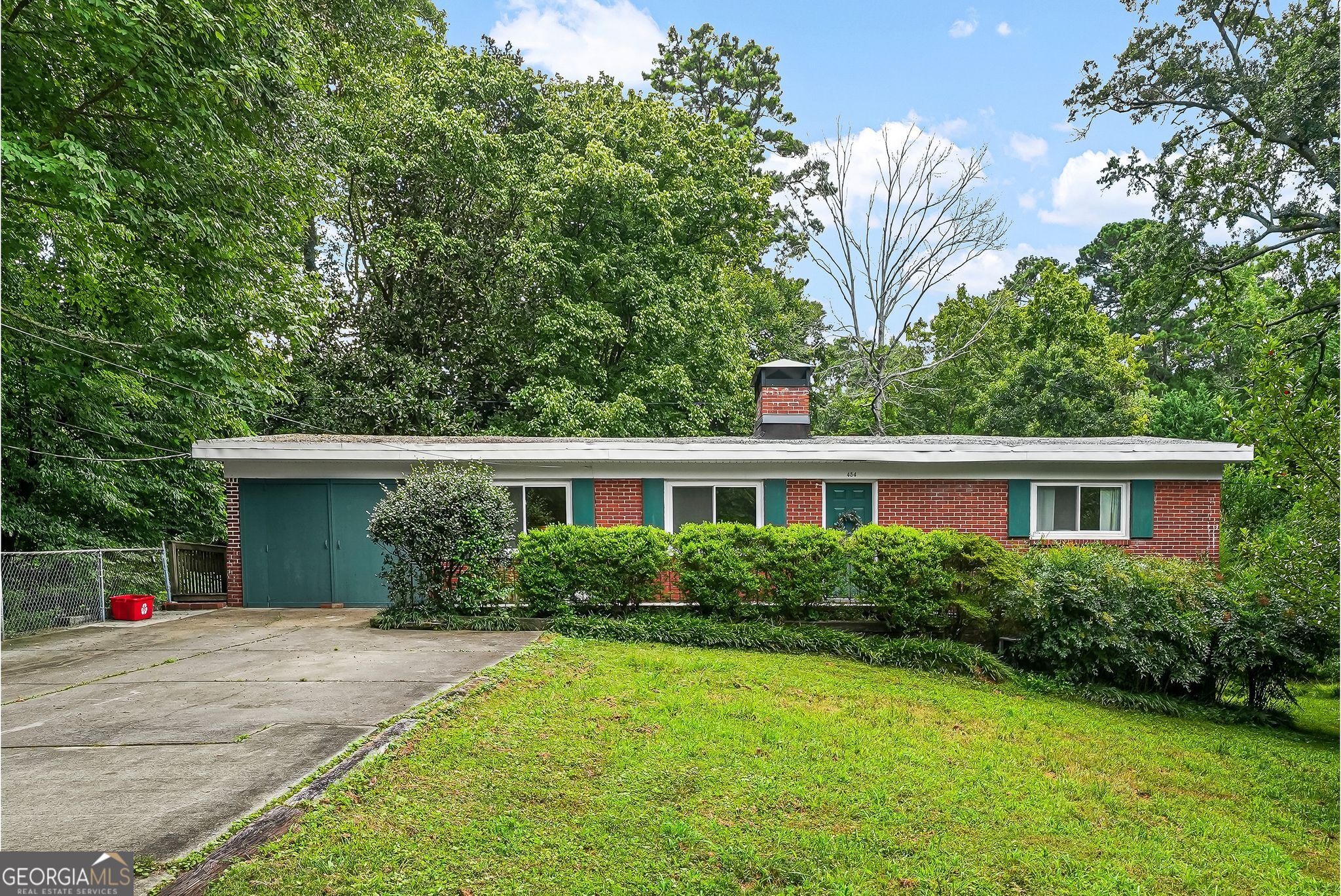 454 Superior Avenue Property Photo 1