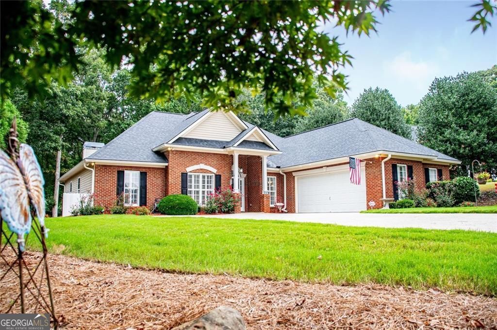 141 Jasmine Way Property Photo 3