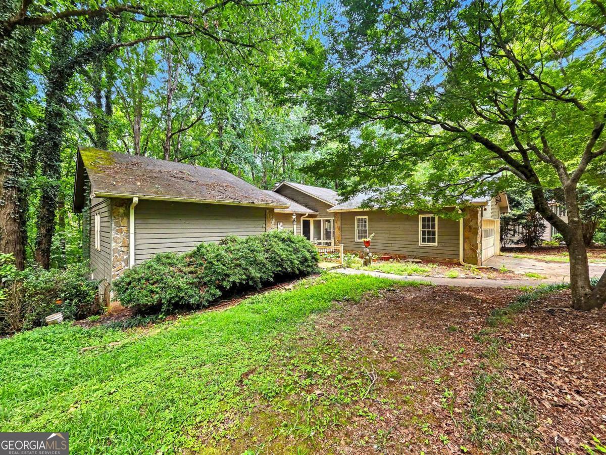 1740 Deer Run Drive Sw Property Photo 3