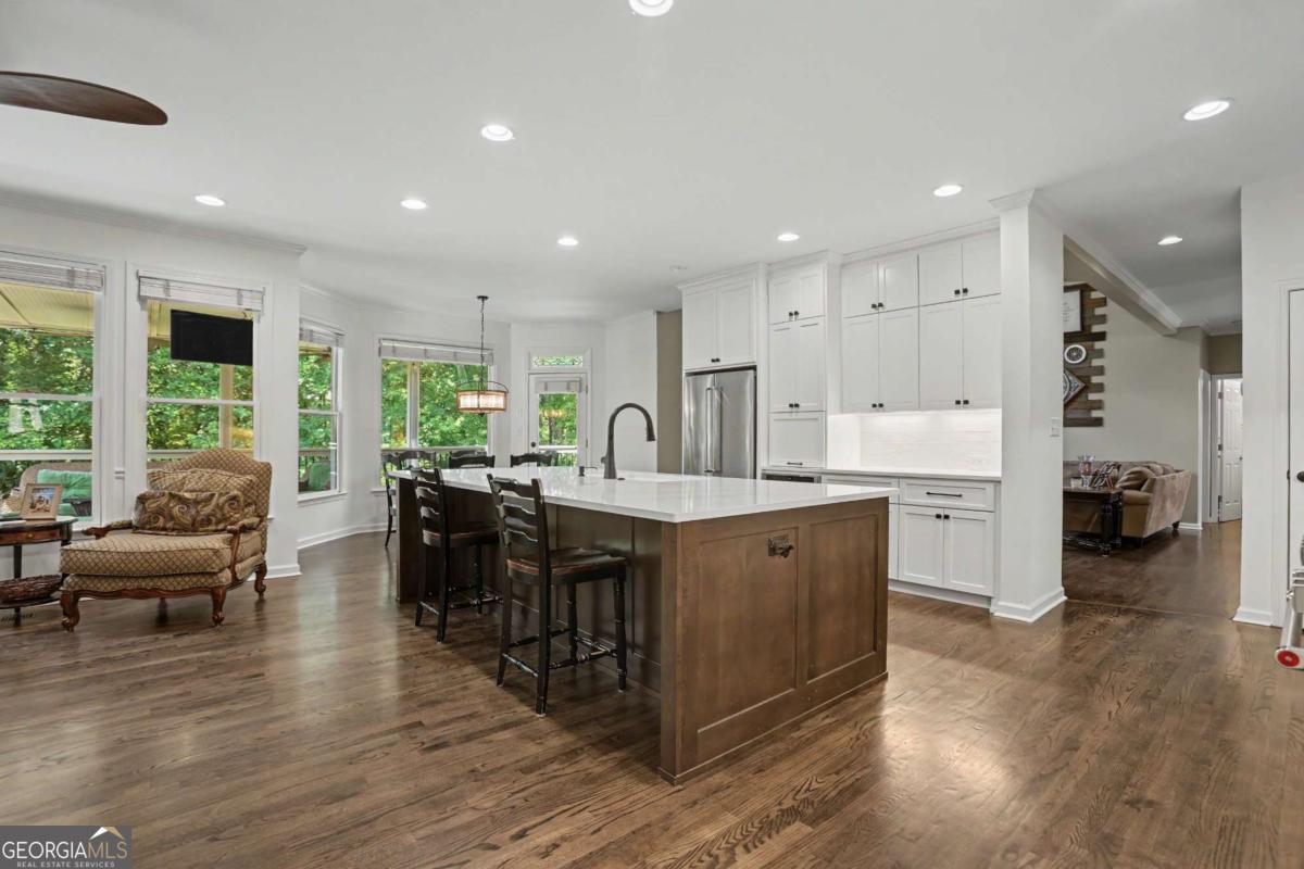1810 Millside Terrace Property Photo 3