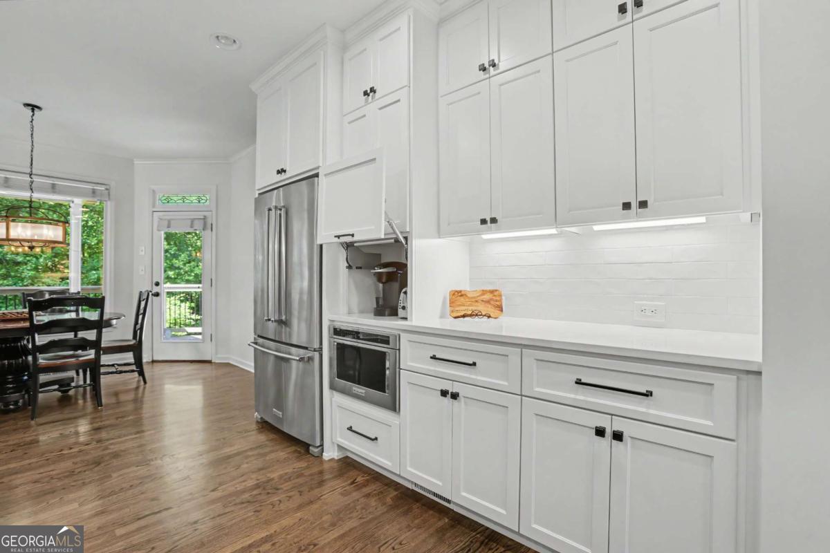 1810 Millside Terrace Property Photo 6