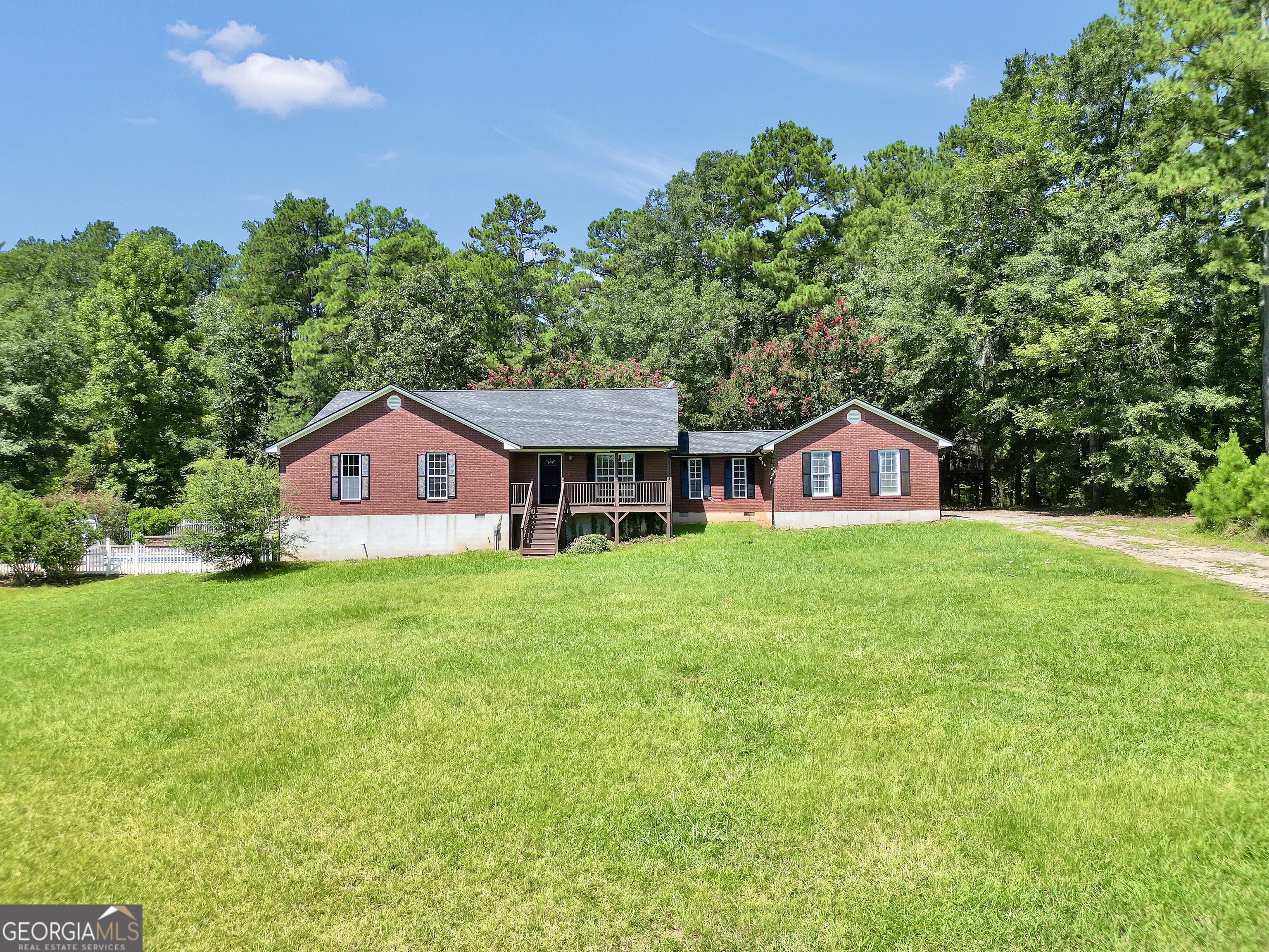390 Burg Road Property Photo 3