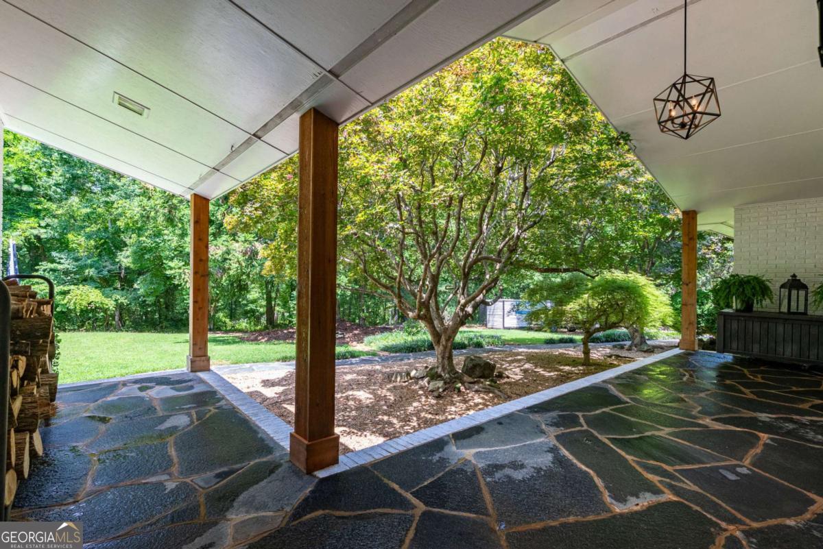 2425 Spratlin Mill Road Property Photo 6