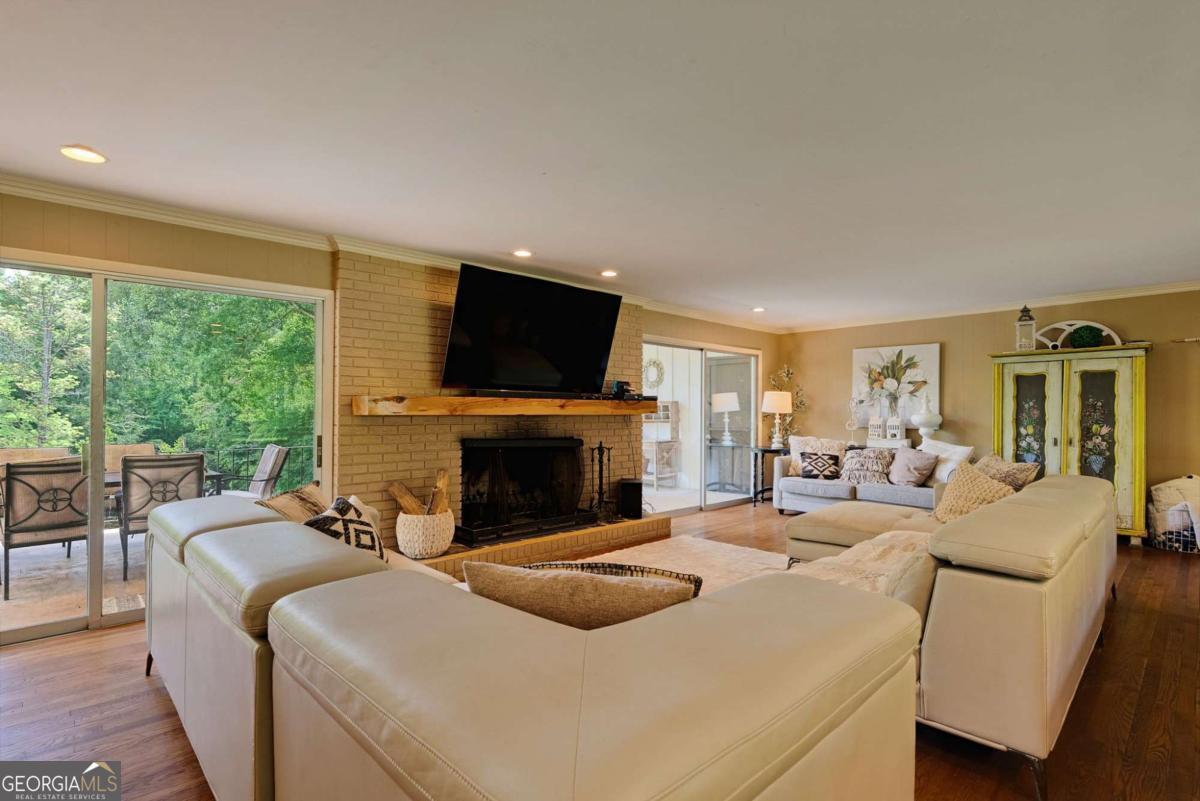 2425 Spratlin Mill Road Property Photo 11
