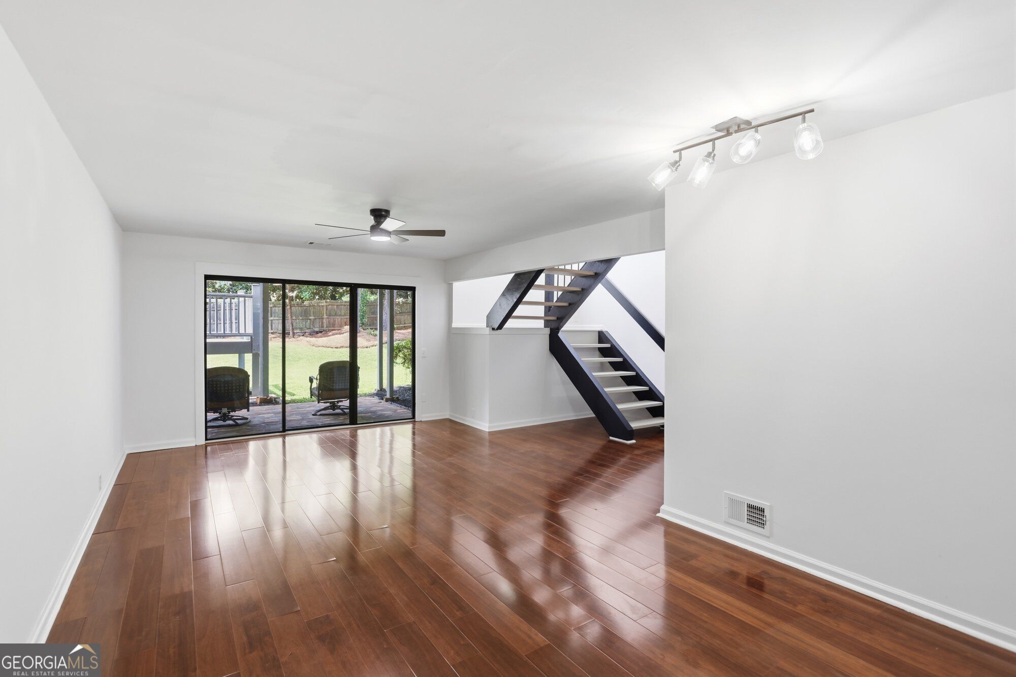 3313 Clubland Drive Property Photo 28