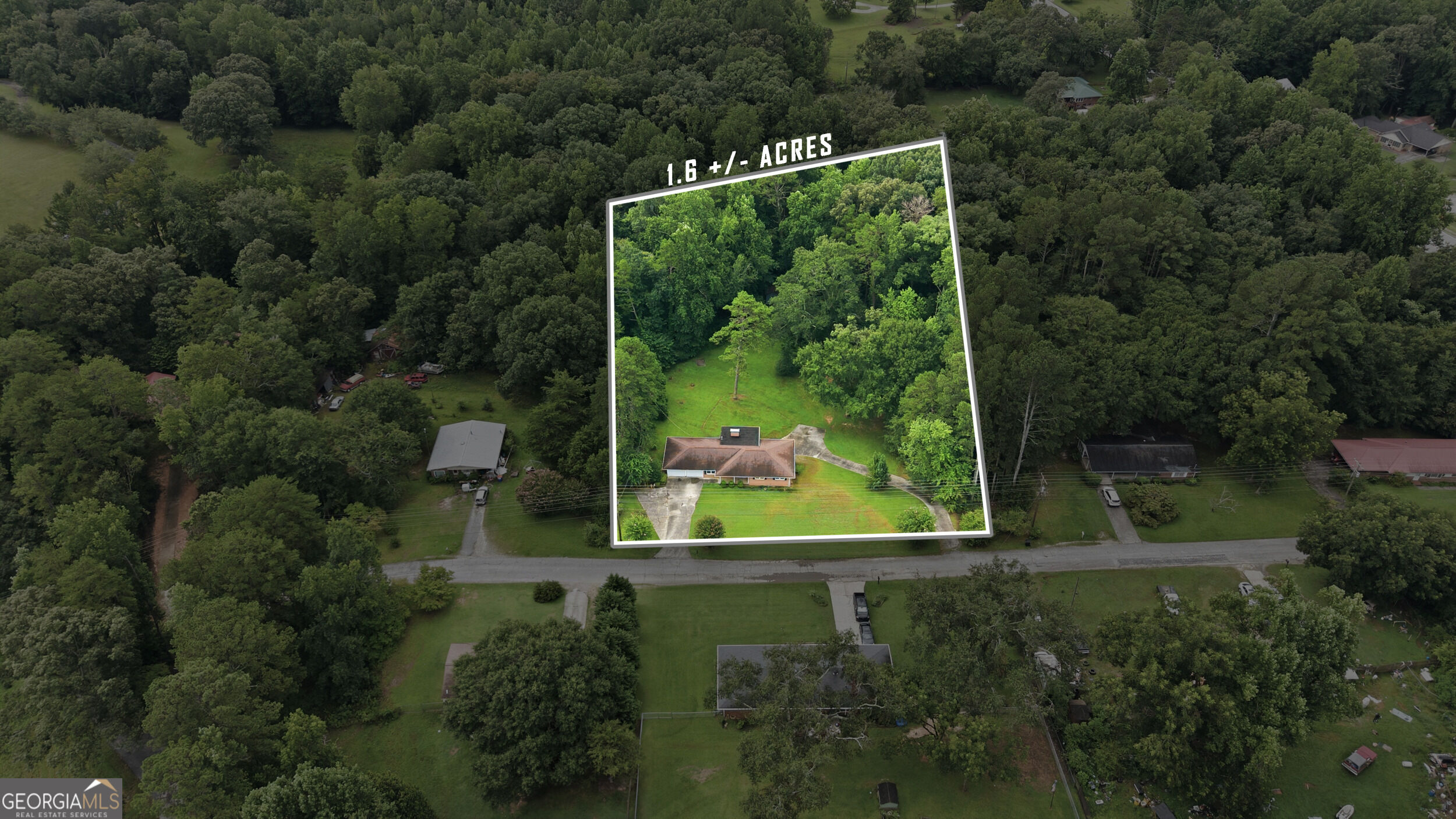 128 Scott Circle Property Photo 4