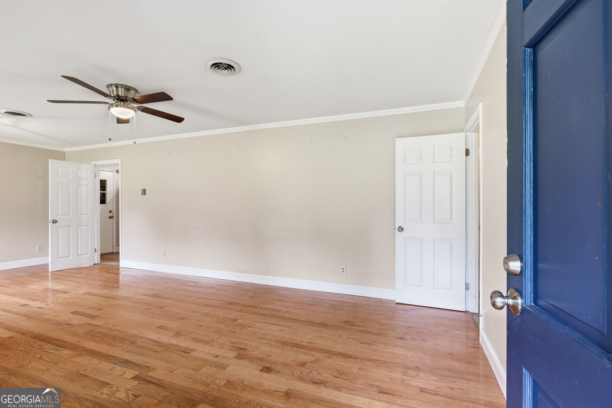 128 Scott Circle Property Photo 7