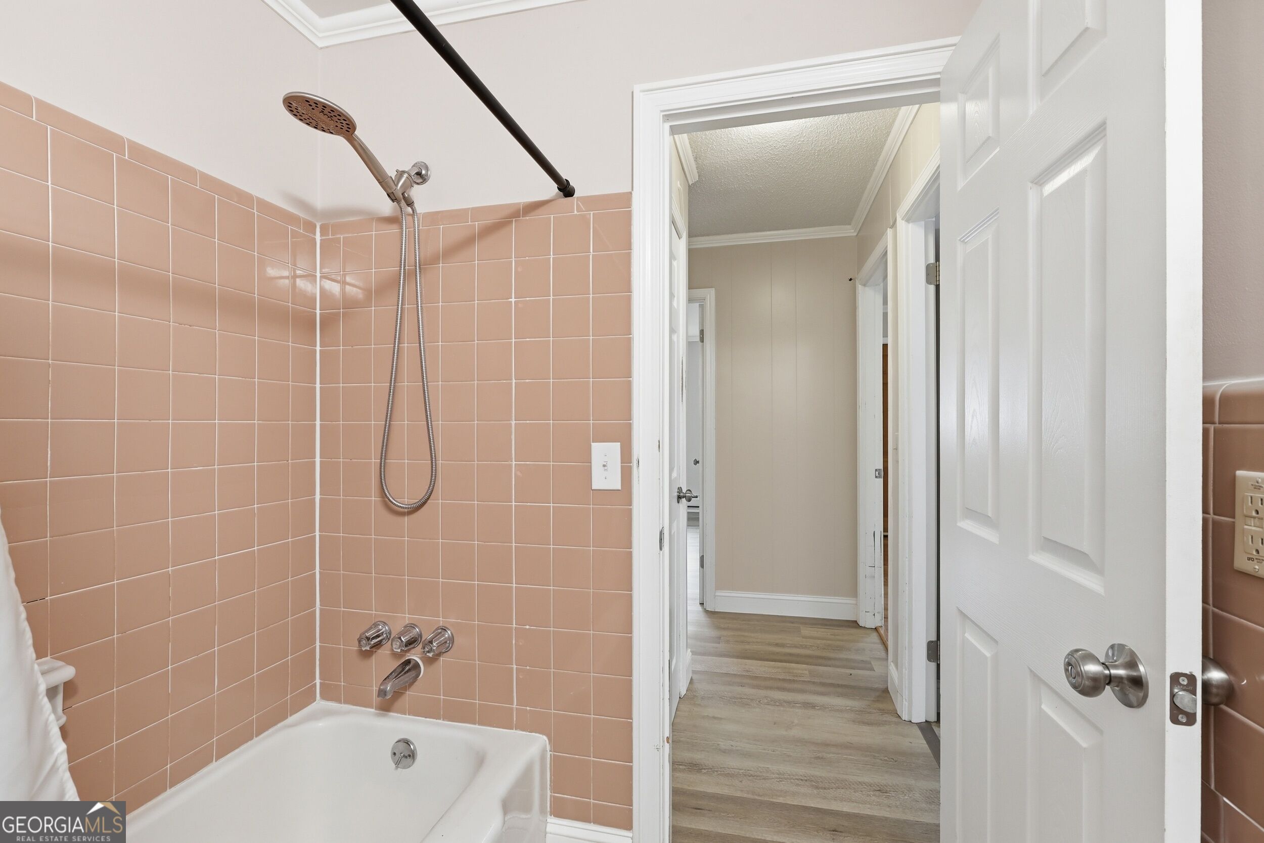 128 Scott Circle Property Photo 27