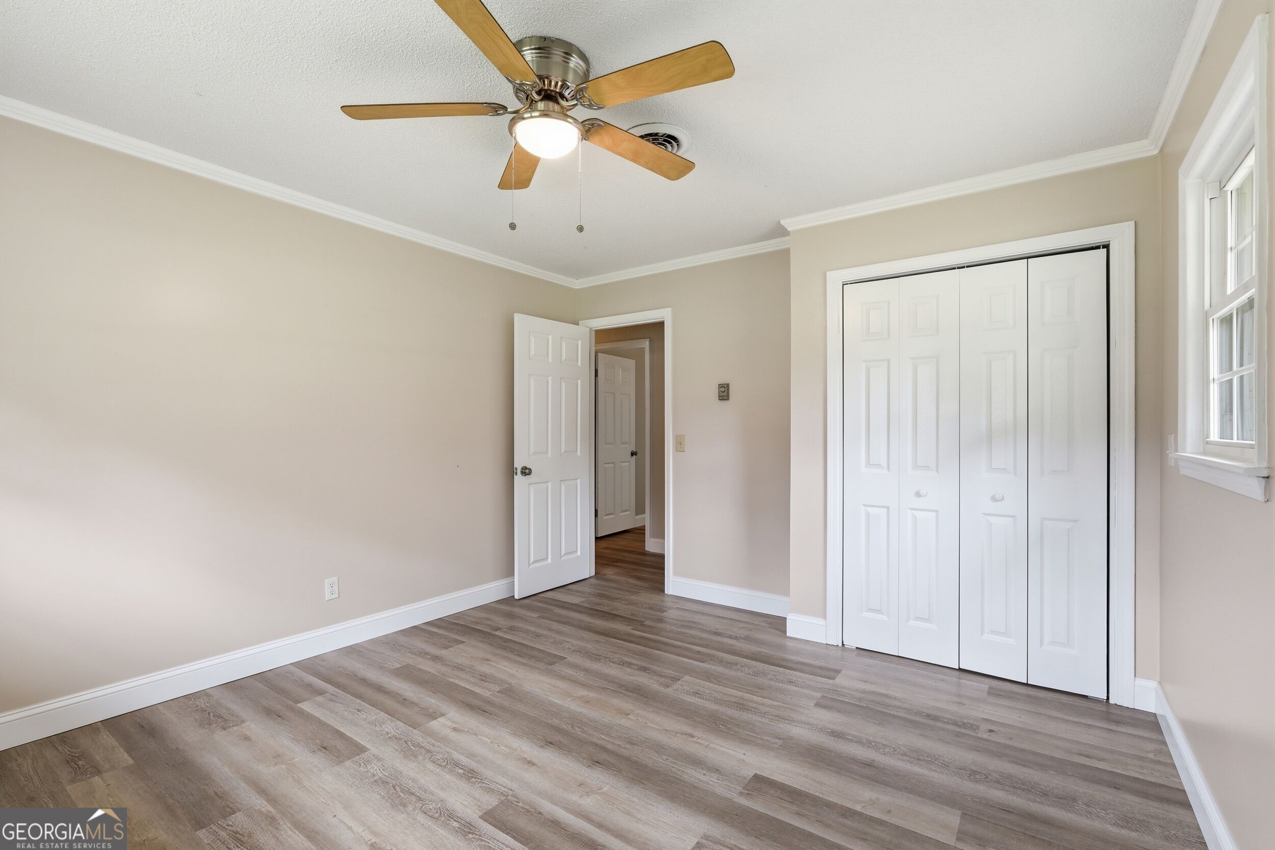 128 Scott Circle Property Photo 37