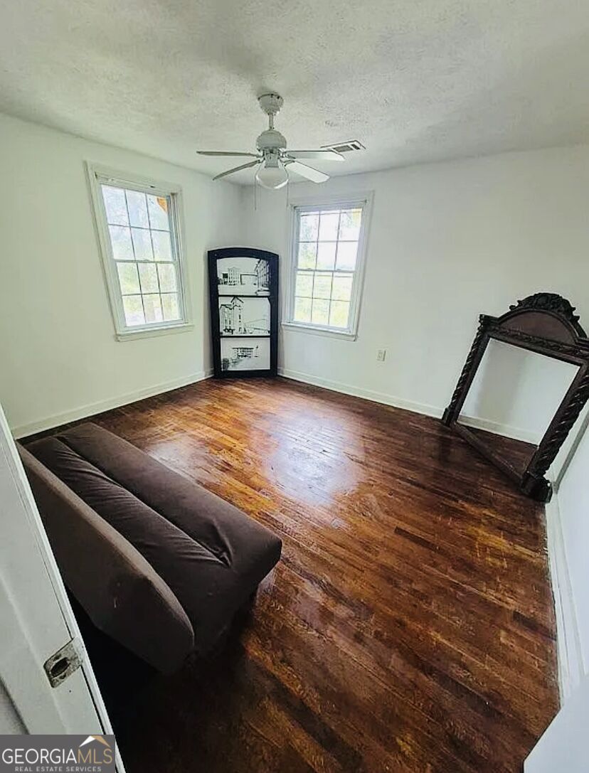 908 Magnolia Avenue Property Photo 2