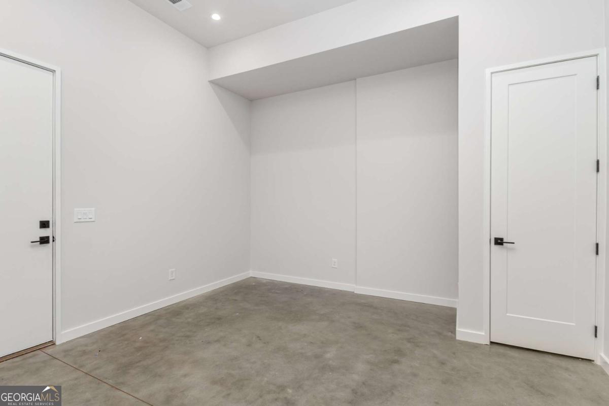 105 Georgia Avenue Se # 4 Property Photo 25
