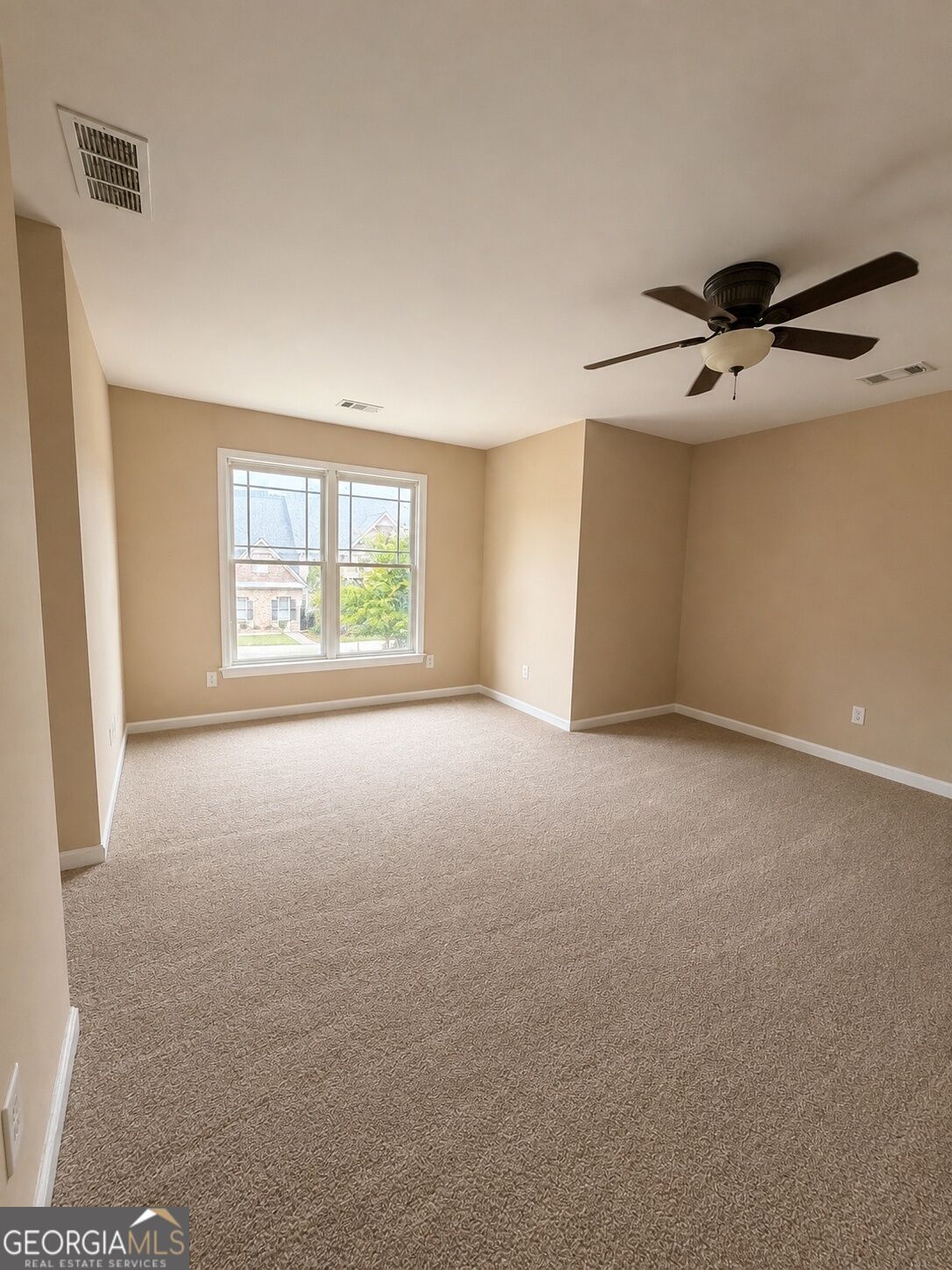 945 Grand Ivey Place Property Photo 8