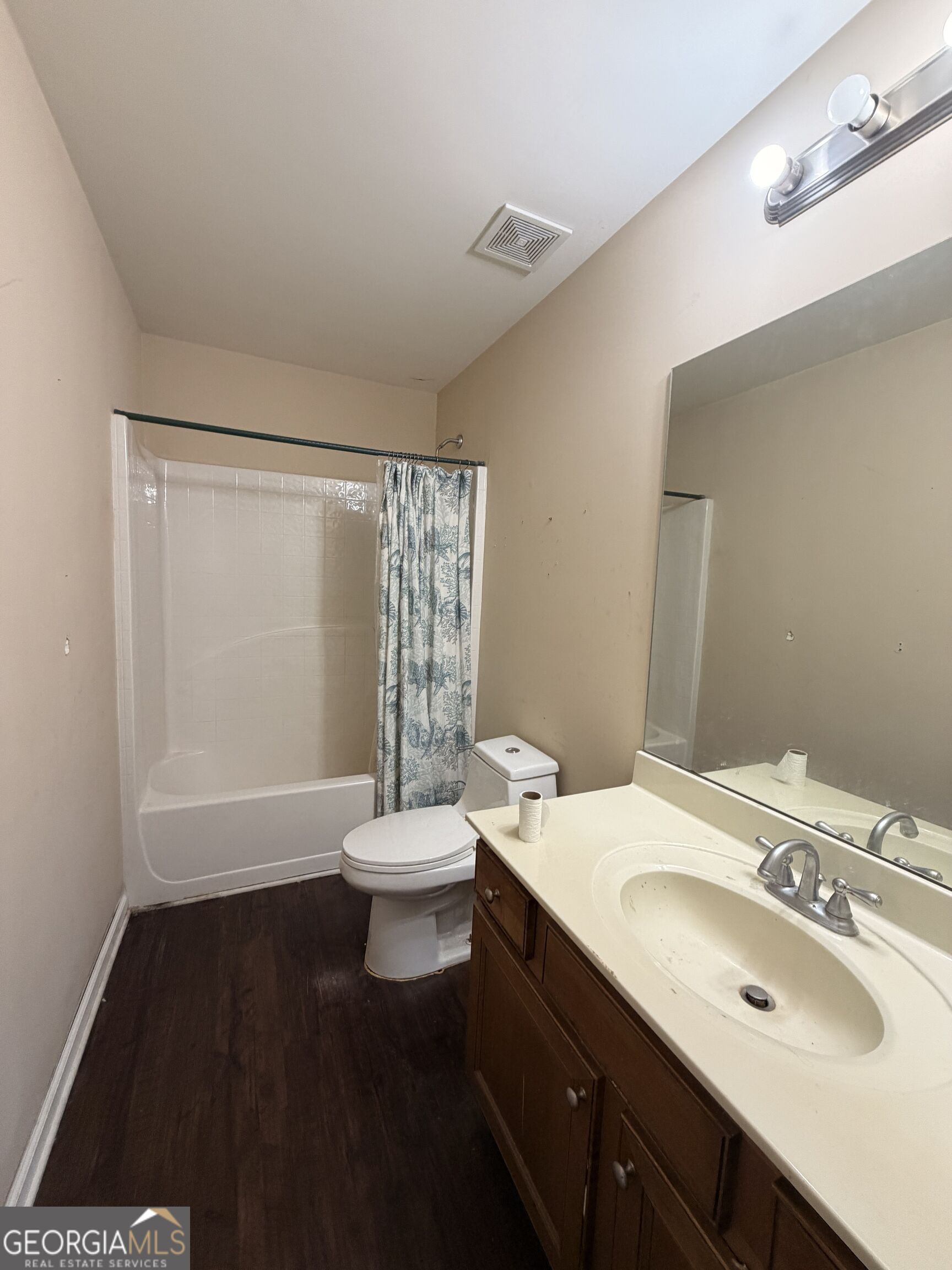 945 Grand Ivey Place Property Photo 13