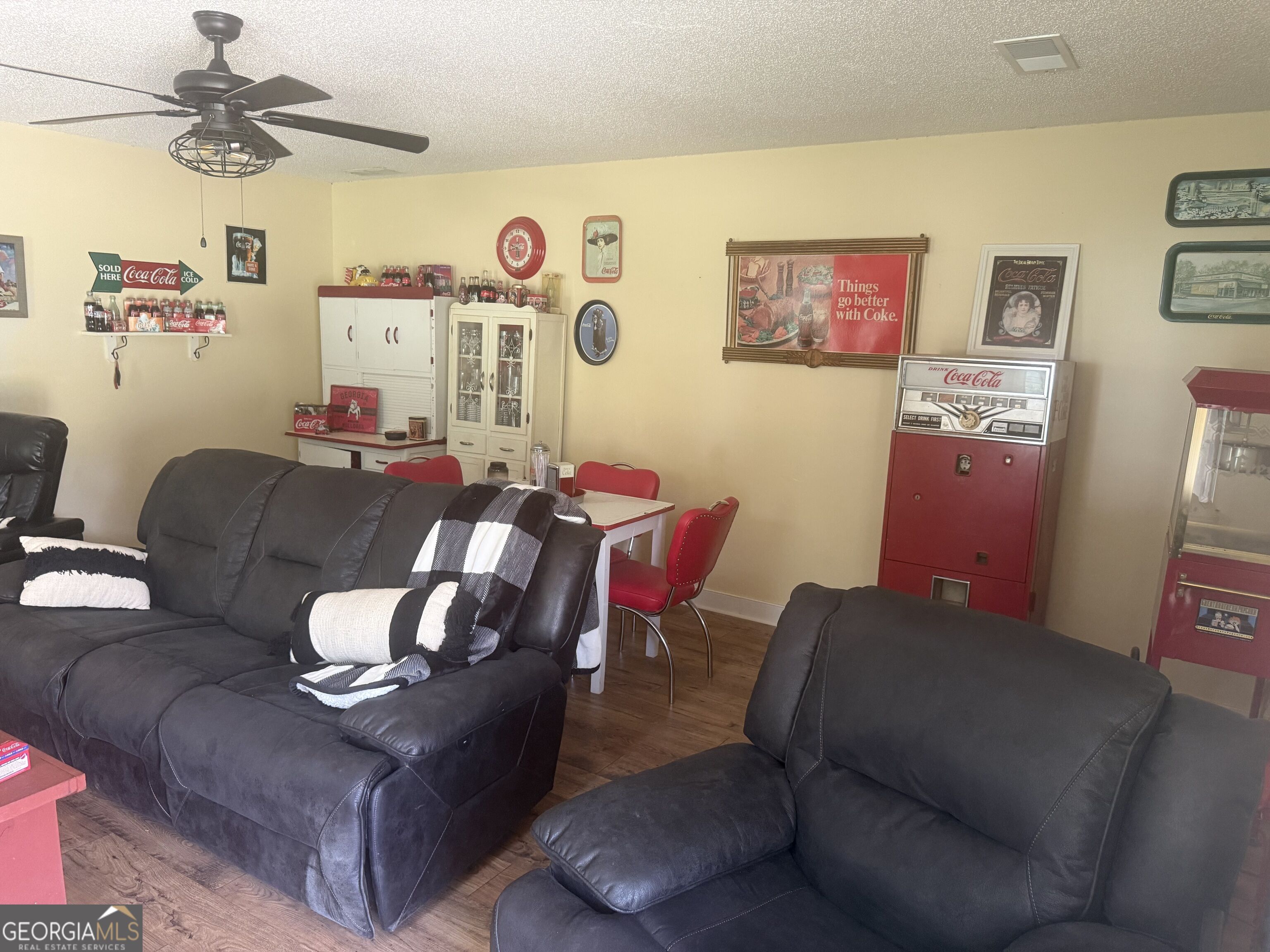 95 Firethorne Drive Property Photo 13
