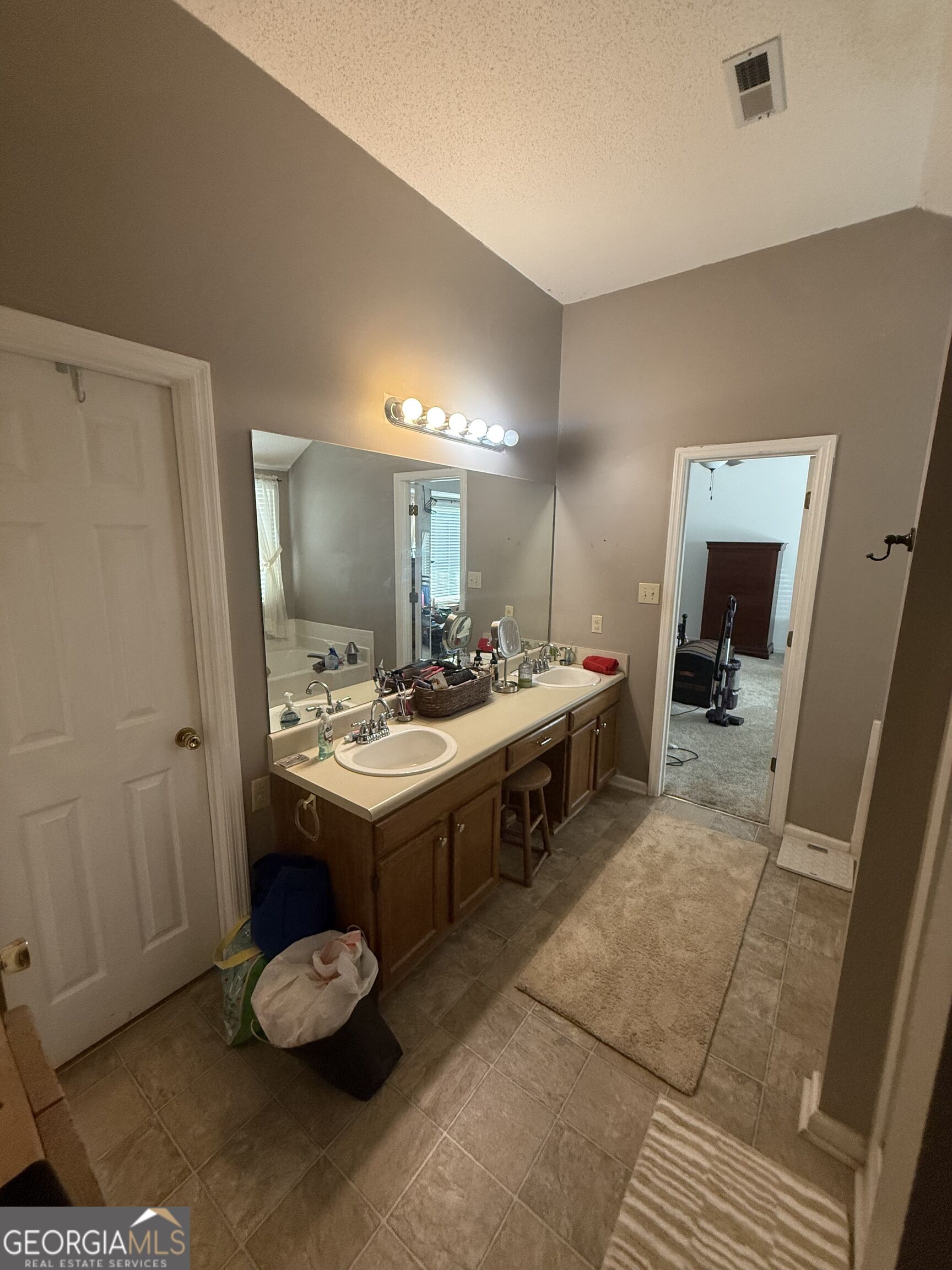 95 Firethorne Drive Property Photo 18