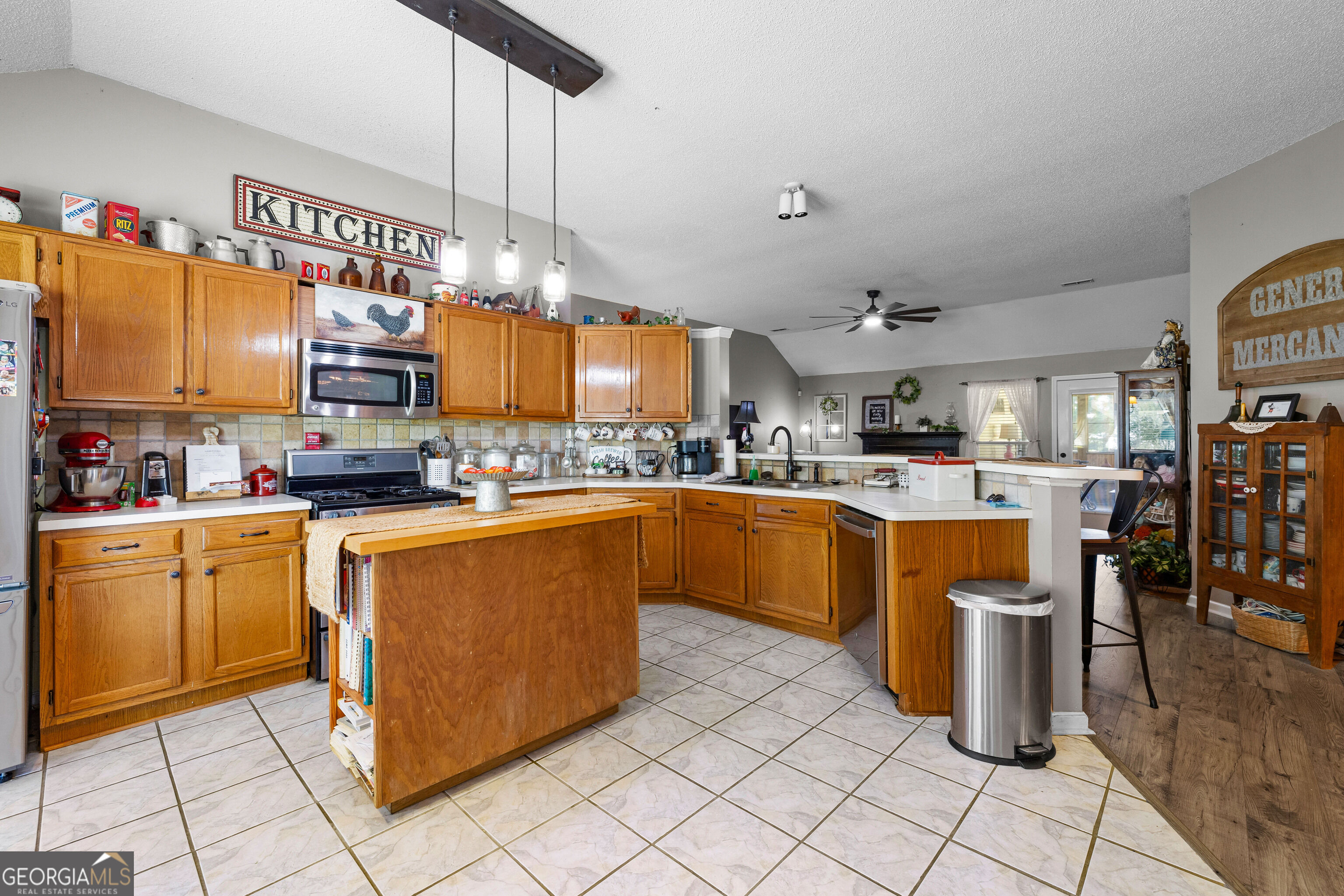 95 Firethorne Drive Property Photo 19