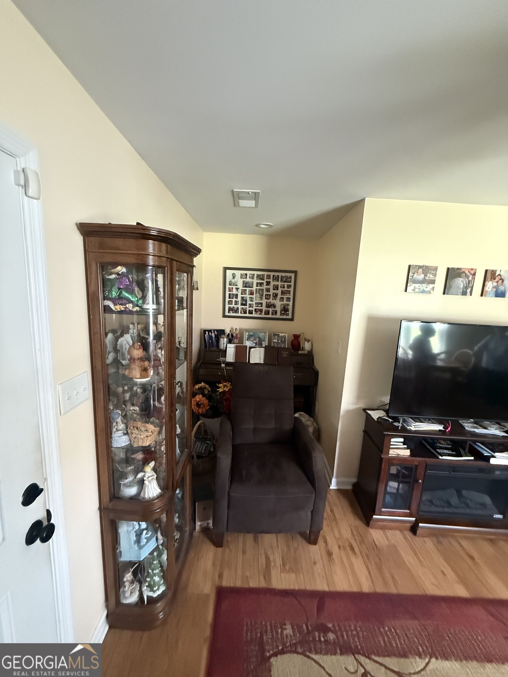 95 Firethorne Drive Property Photo 26