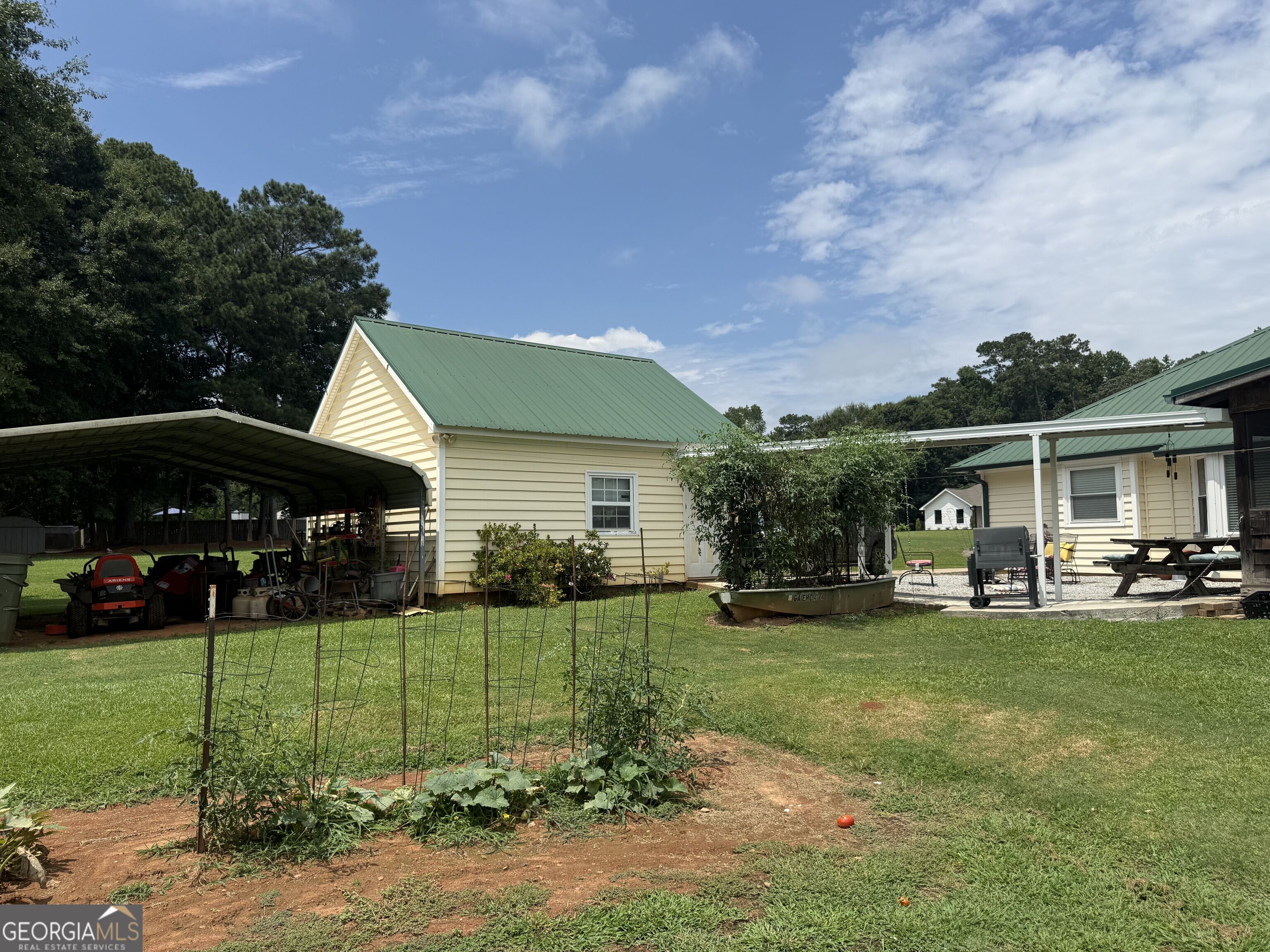 95 Firethorne Drive Property Photo 33