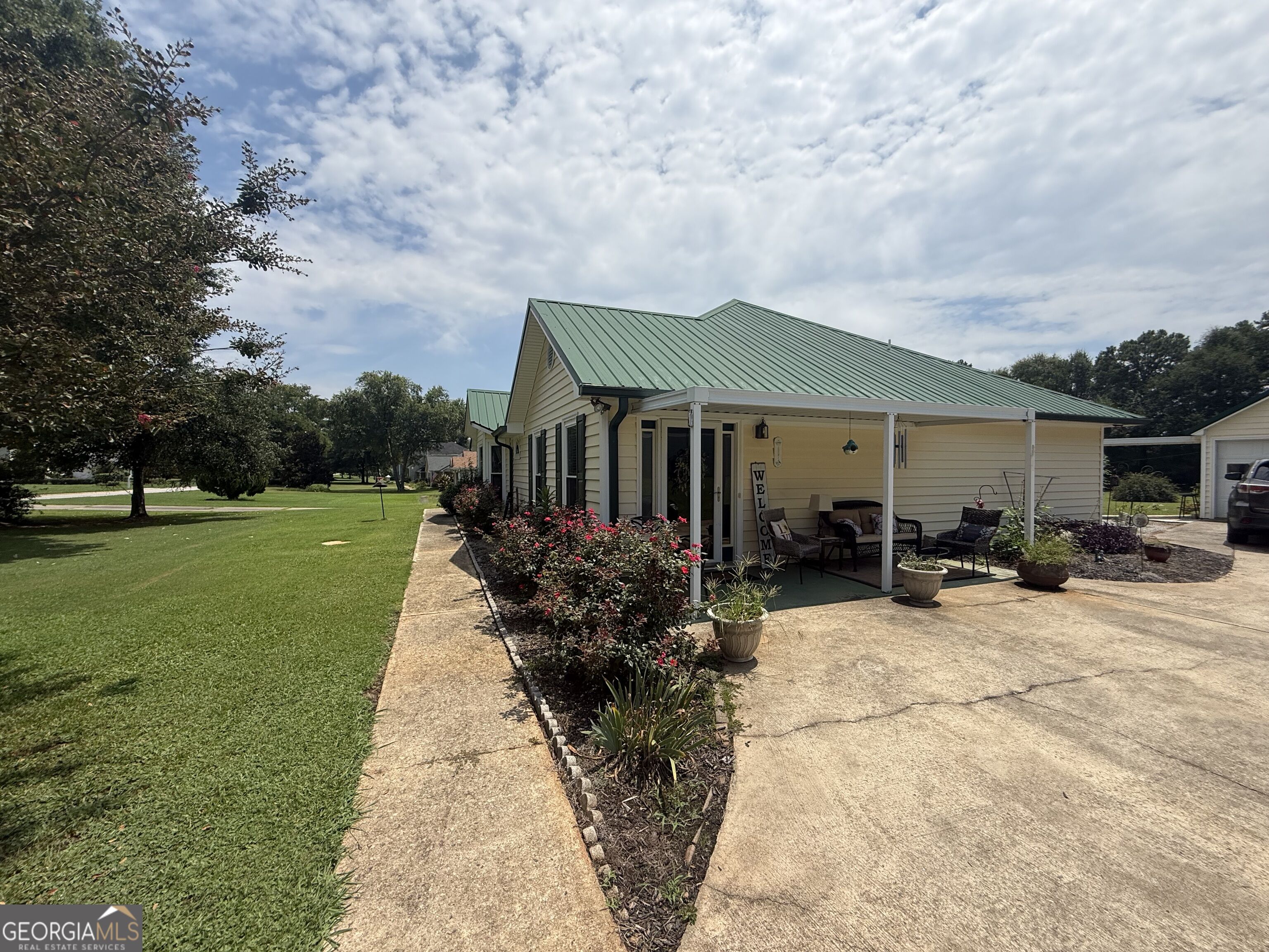 95 Firethorne Drive Property Photo 34