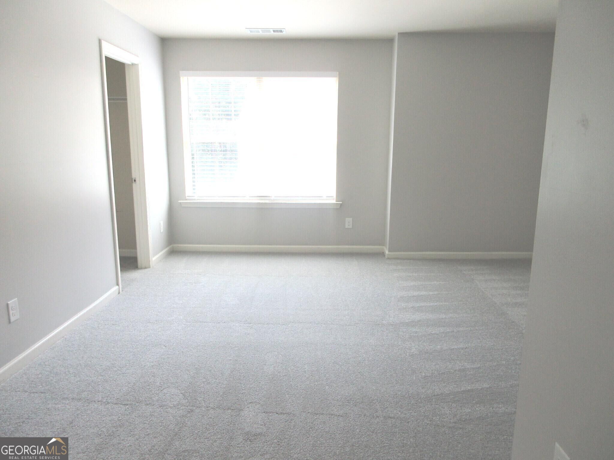 20 Grampian Way # 4 Property Photo 7