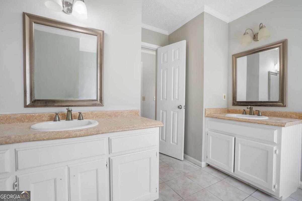 458 Stonebridge Court Property Photo 7