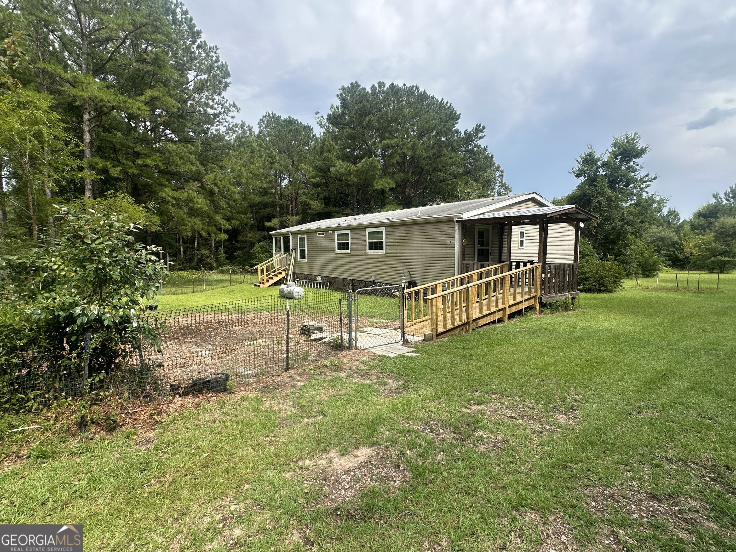 3693 Joyner Oglesby Road Property Photo 4