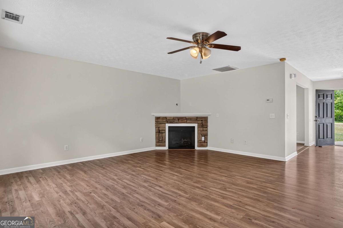 403 Avant Road Nw Property Photo 3