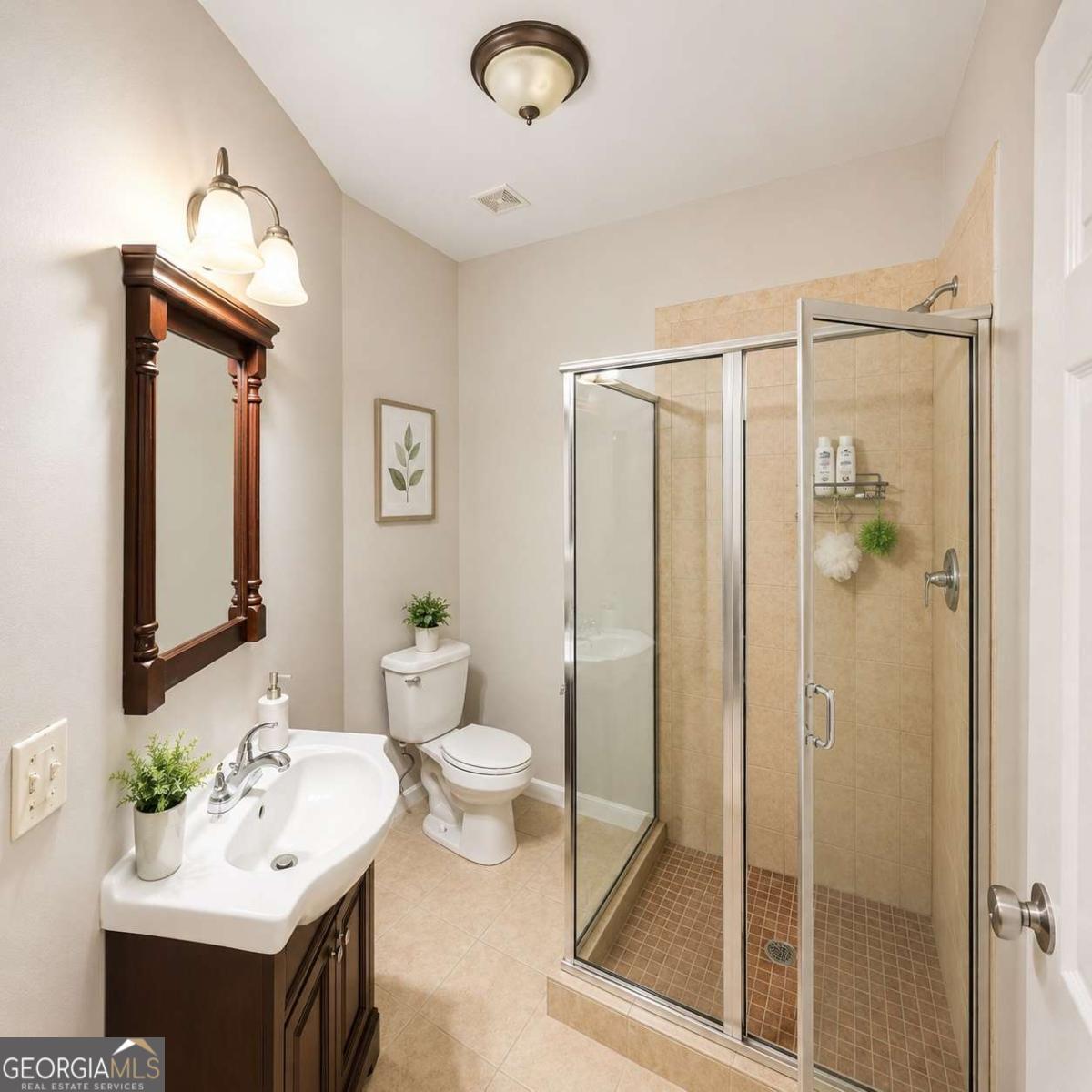 5102 Micaela Way Property Photo 6